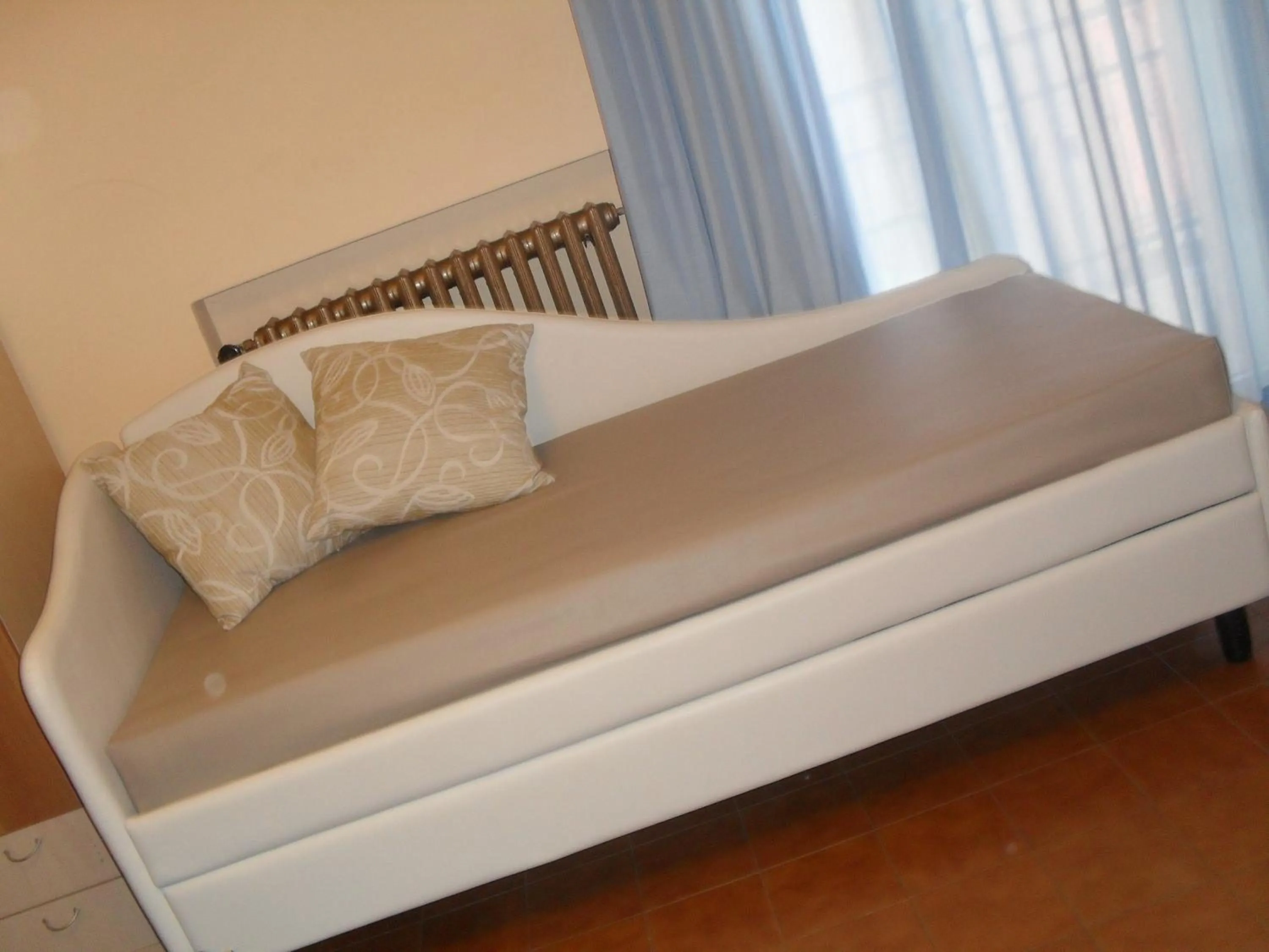 Decorative detail, Bed in Hotel Azzurra
