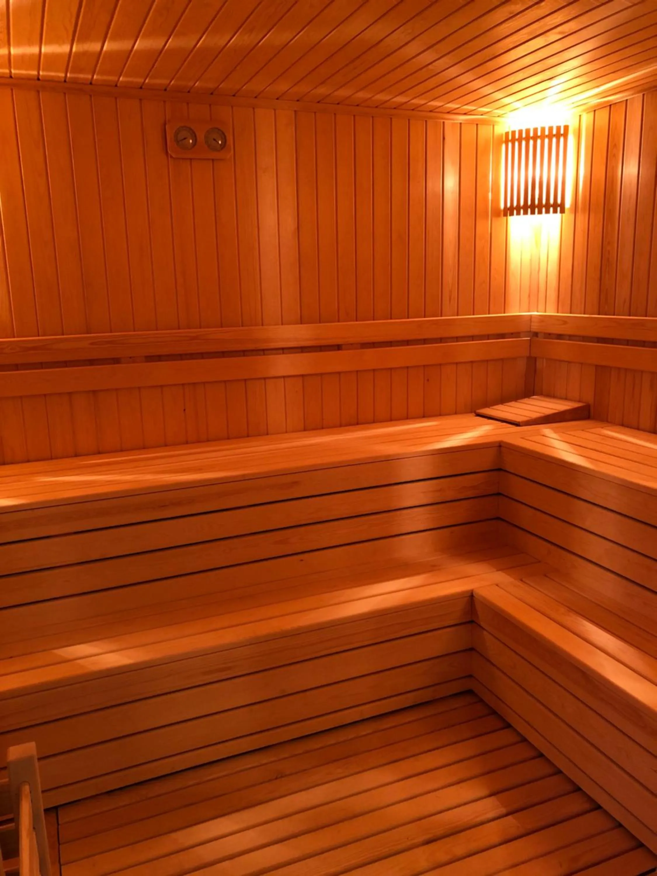 Sauna in Zigo's Hotel