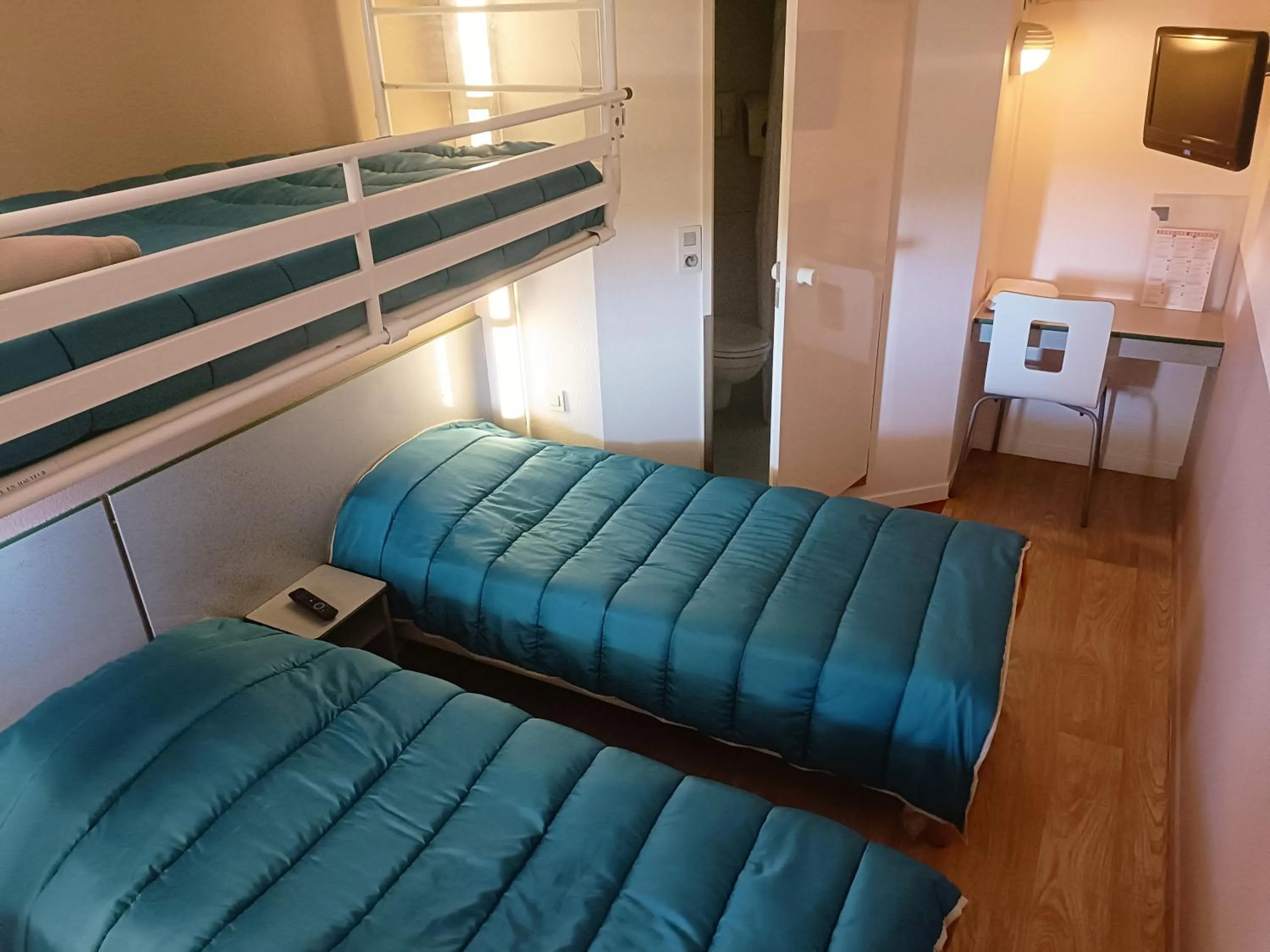 Bed in FASTHOTEL Reims Est - Taissy