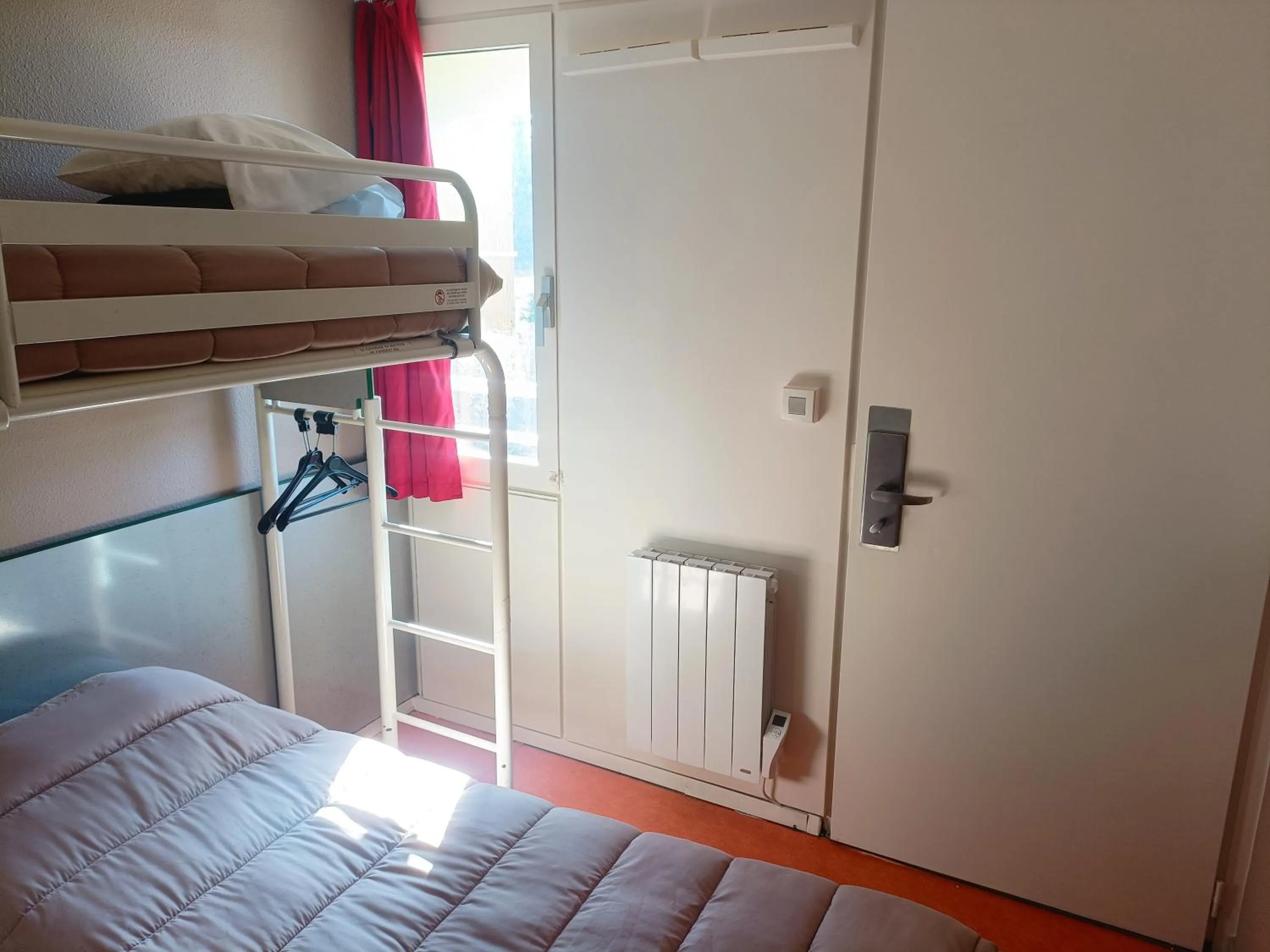 Bed in FASTHOTEL Reims Est - Taissy