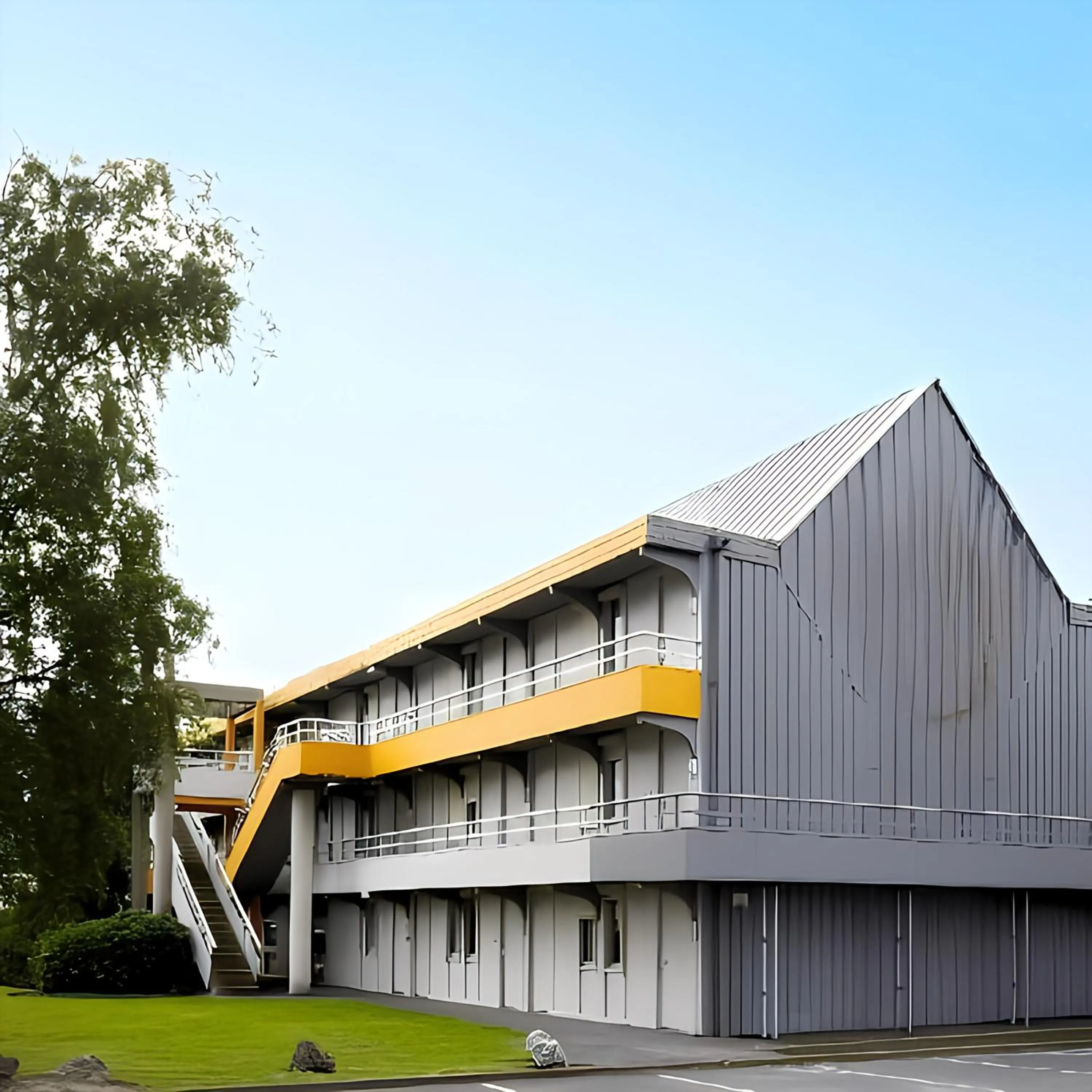 Property building in FASTHOTEL Reims Est - Taissy