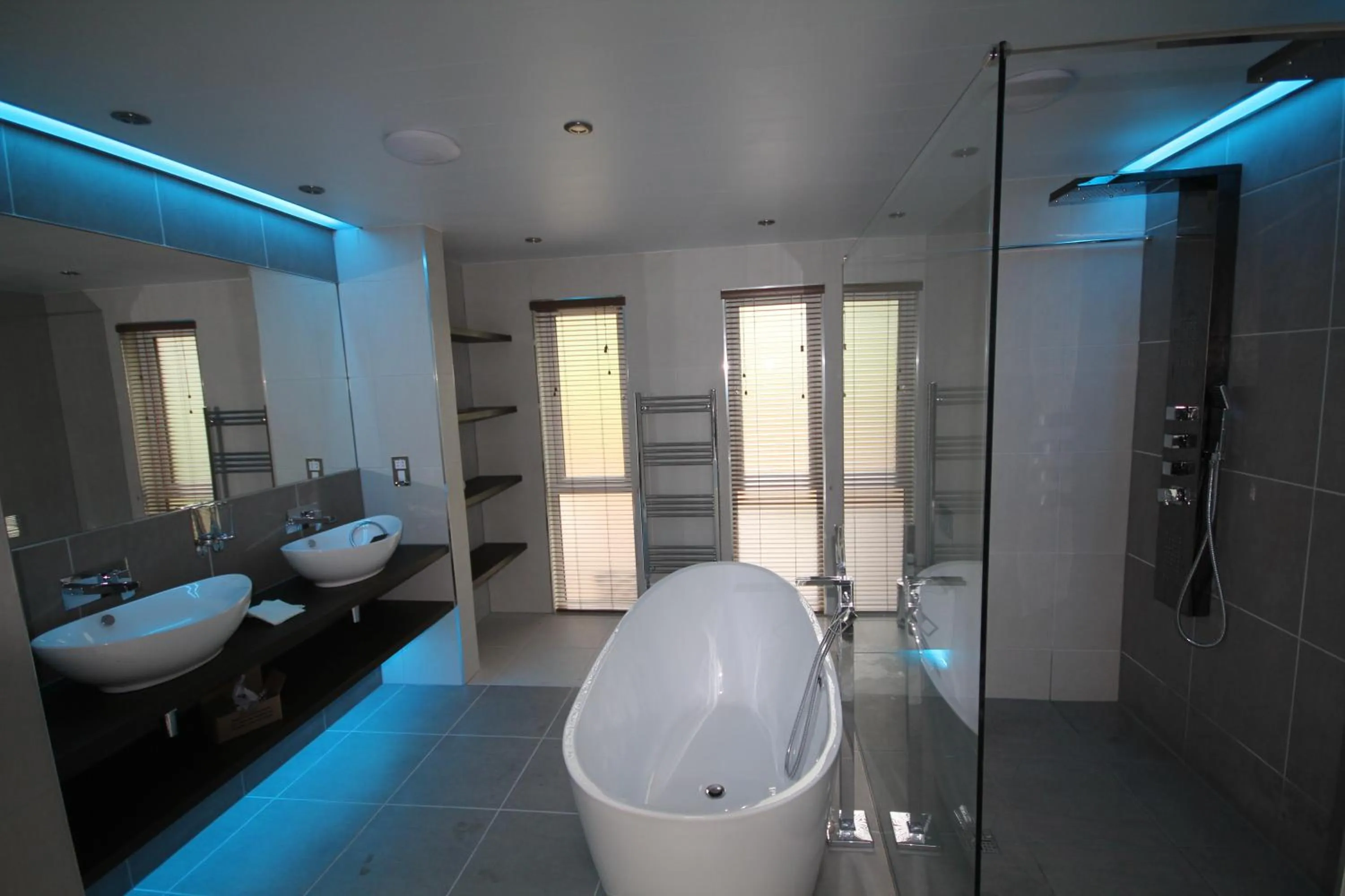 Bathroom in Aberdunant Hall