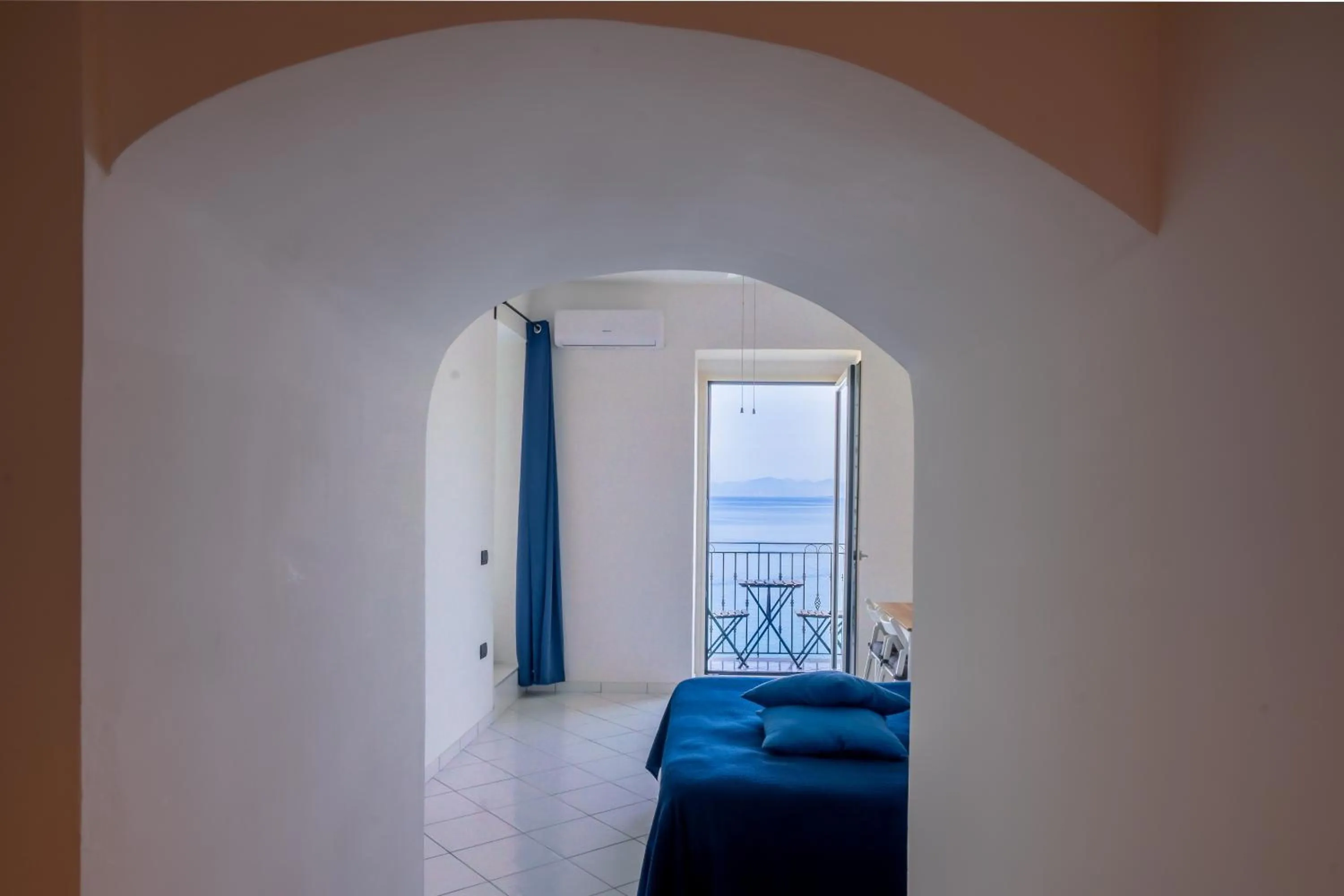 Bedroom, Bed in Borgo Dei Saraceni - Suites & Apartments