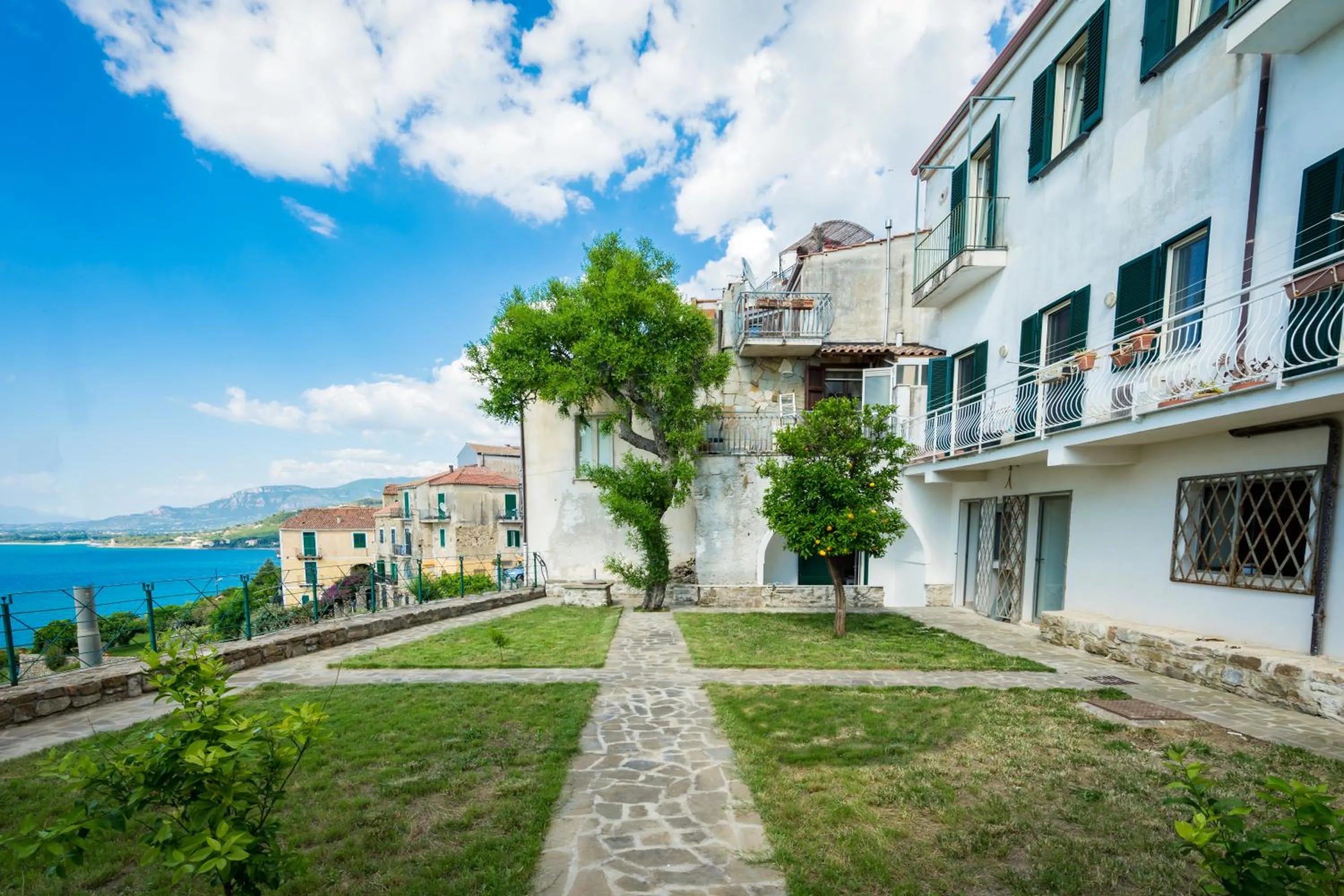 Property building in Borgo Dei Saraceni - Suites & Apartments