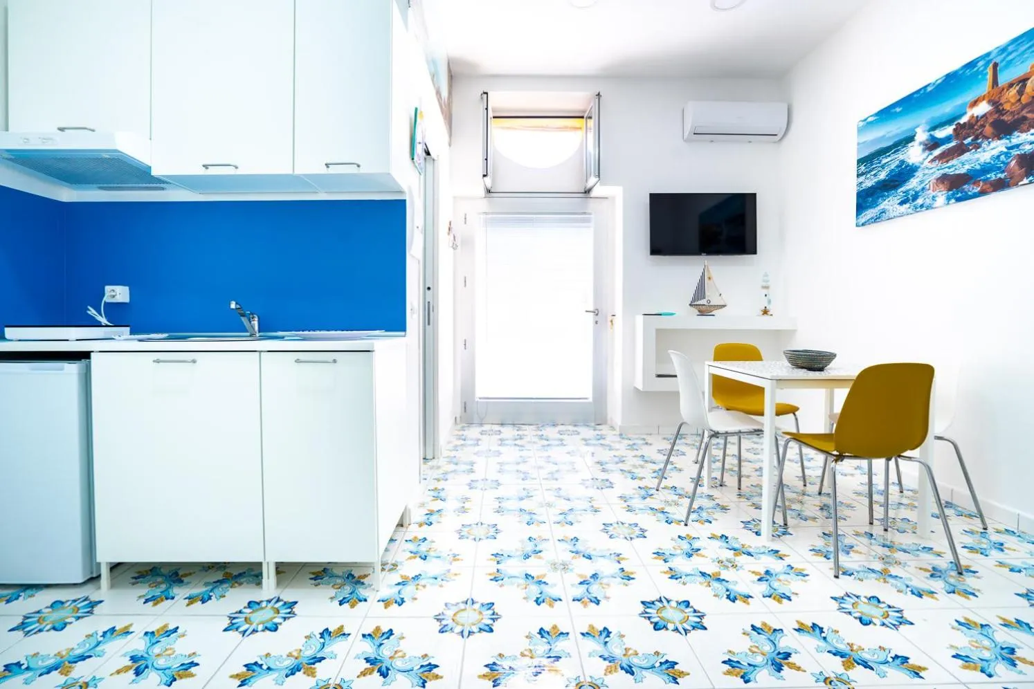 Photo of the whole room in Borgo Dei Saraceni - Suites & Apartments