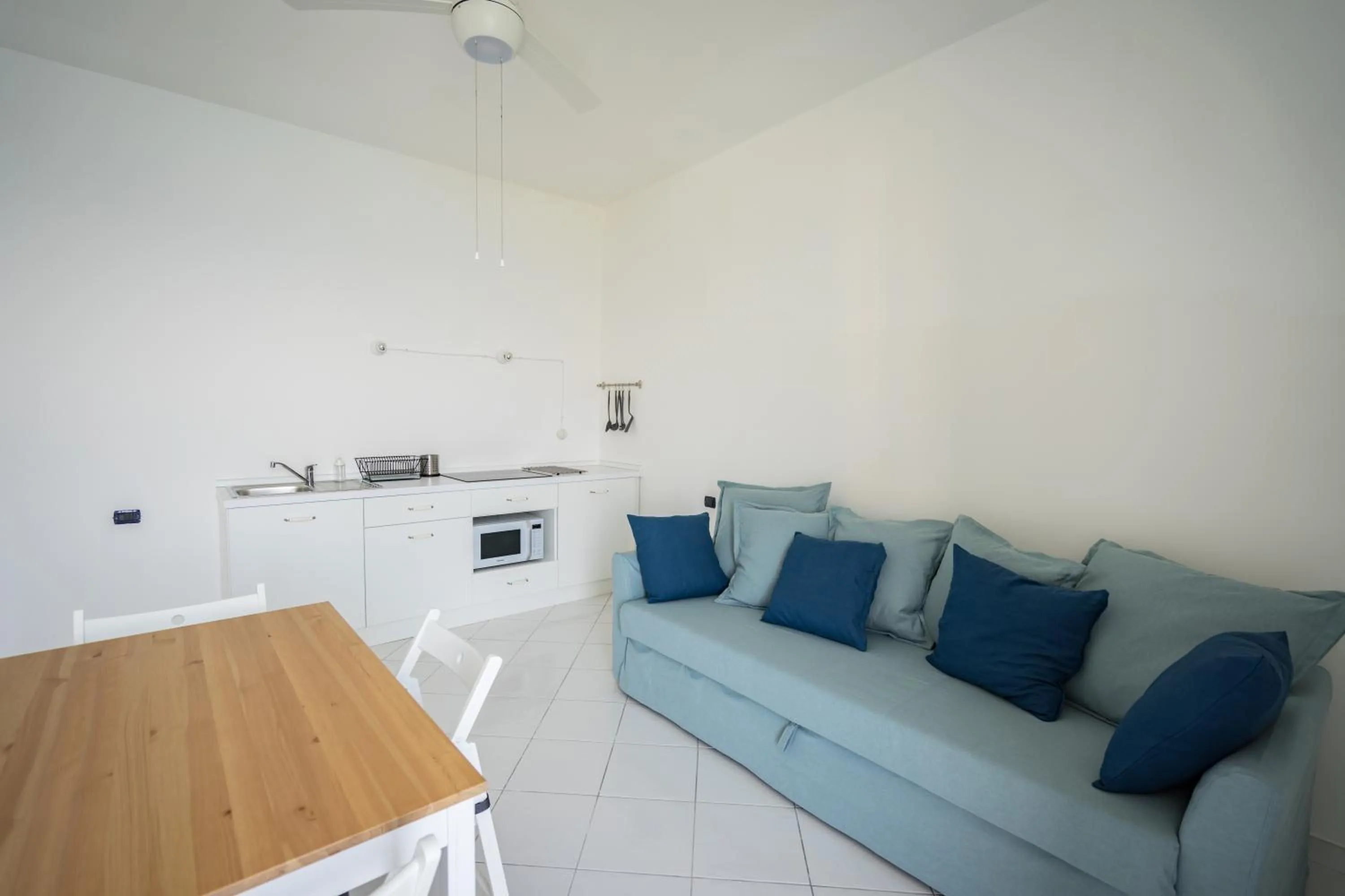 Kitchen or kitchenette in Borgo Dei Saraceni - Suites & Apartments