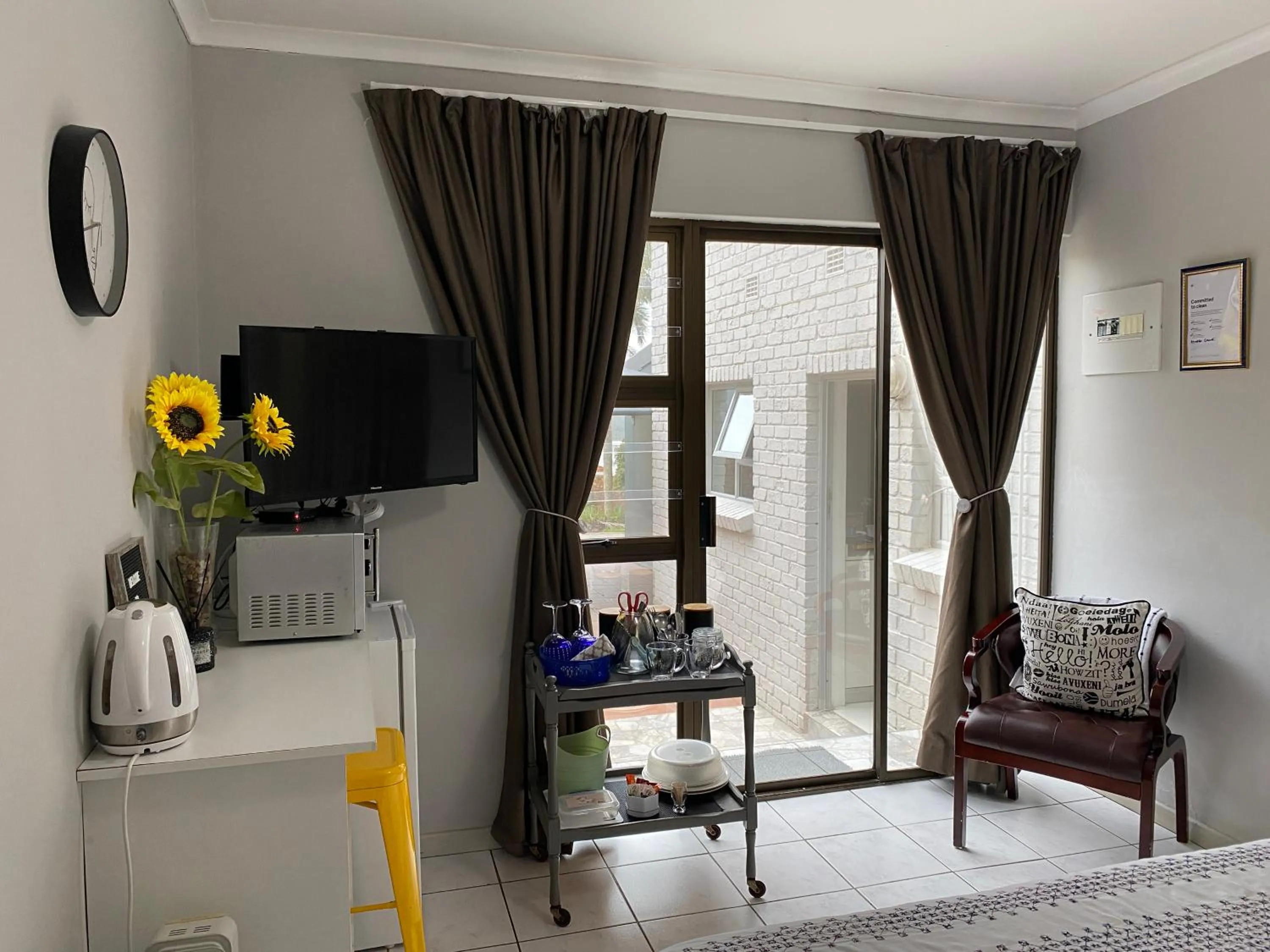 Bedroom in AfricaLove Guest Condo