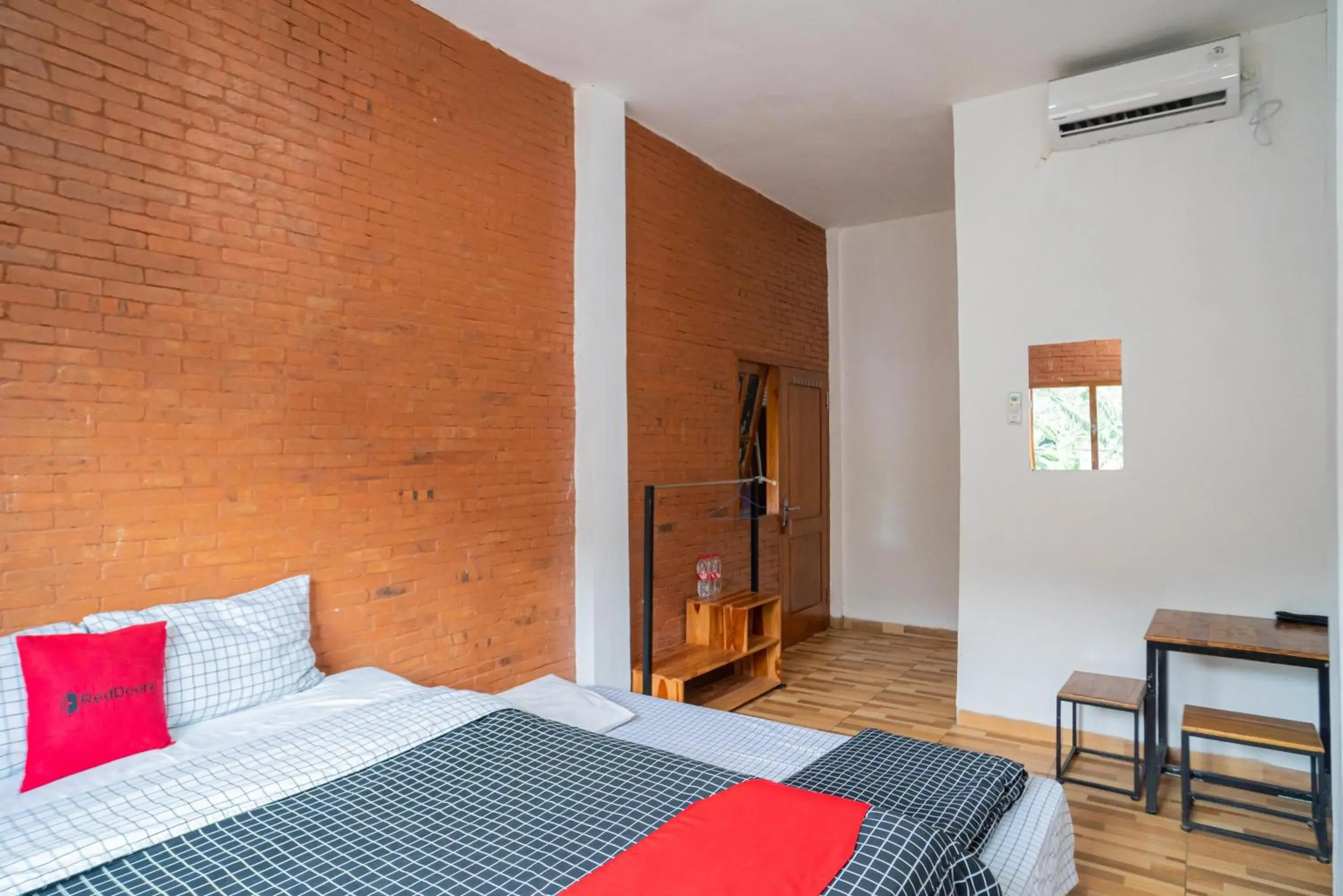 Bedroom, Bed in RedDoorz syariah @ Selomangleng Kediri Bedroom, Bed in RedDoorz syariah @ Selomangleng Kediri