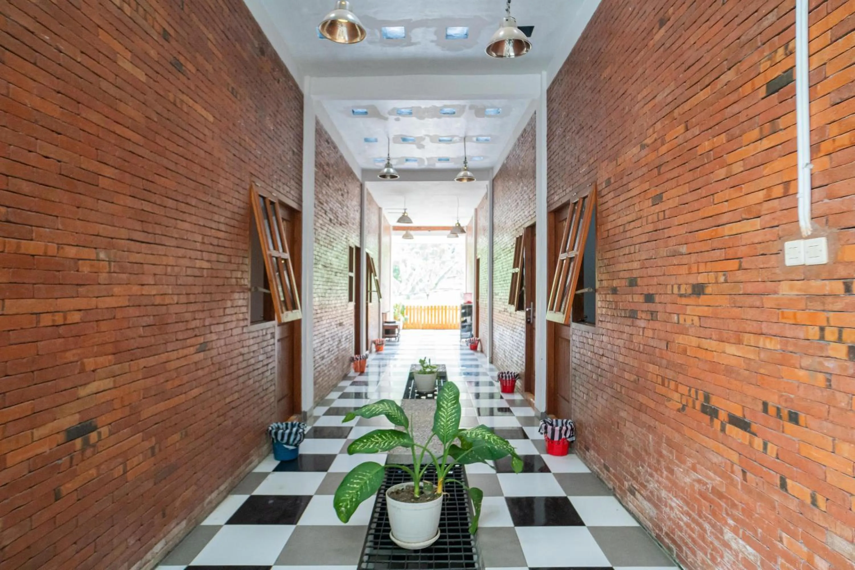 Facade/entrance in RedDoorz syariah @ Selomangleng Kediri