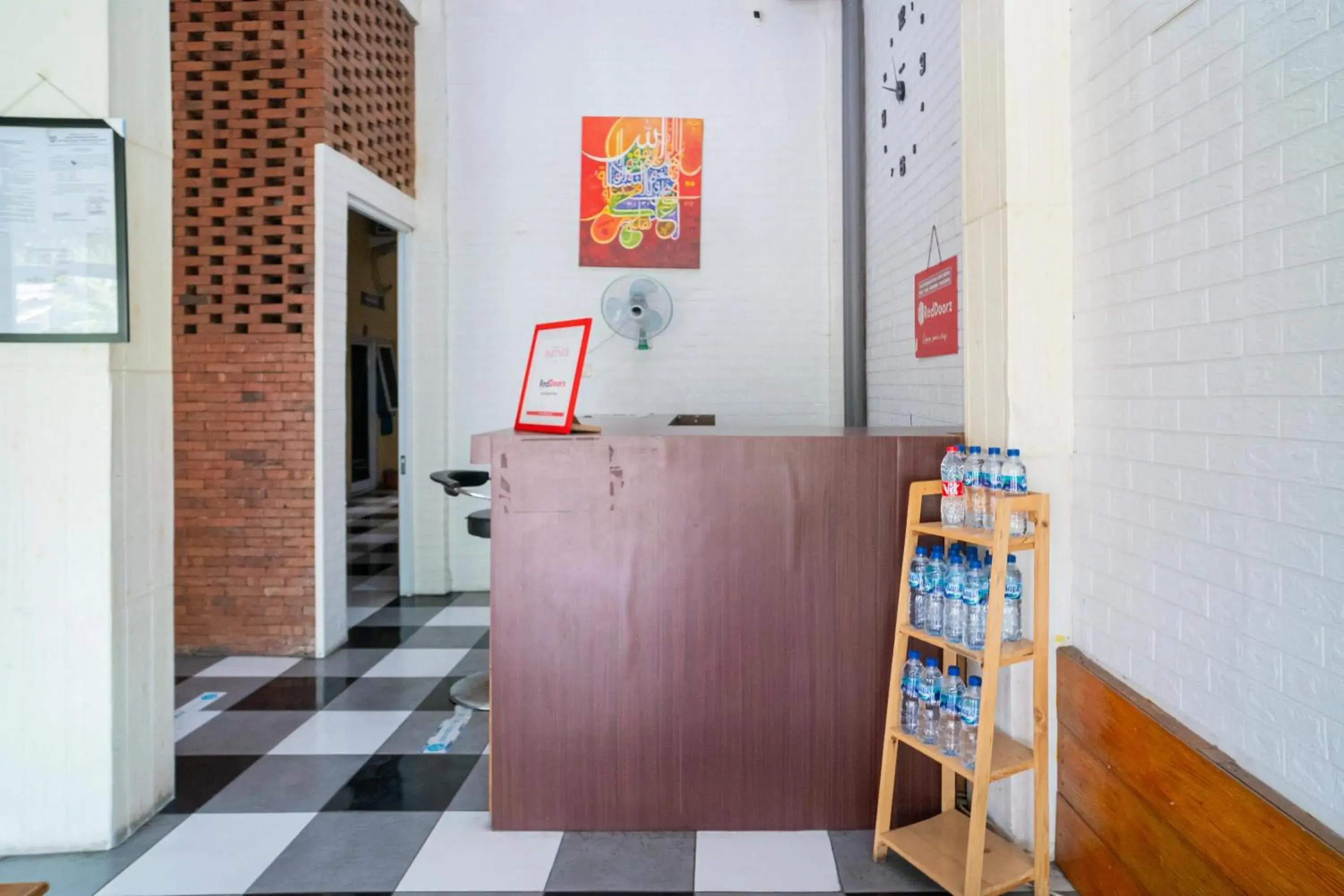 Lobby or reception in RedDoorz syariah @ Selomangleng Kediri Lobby or reception in RedDoorz syariah @ Selomangleng Kediri