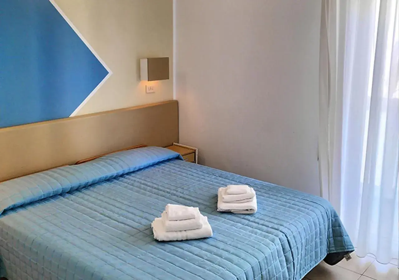 Double or Twin Room with Balcony in Hotel Cà Vanni Double or Twin Room with Balcony in Hotel Cà Vanni