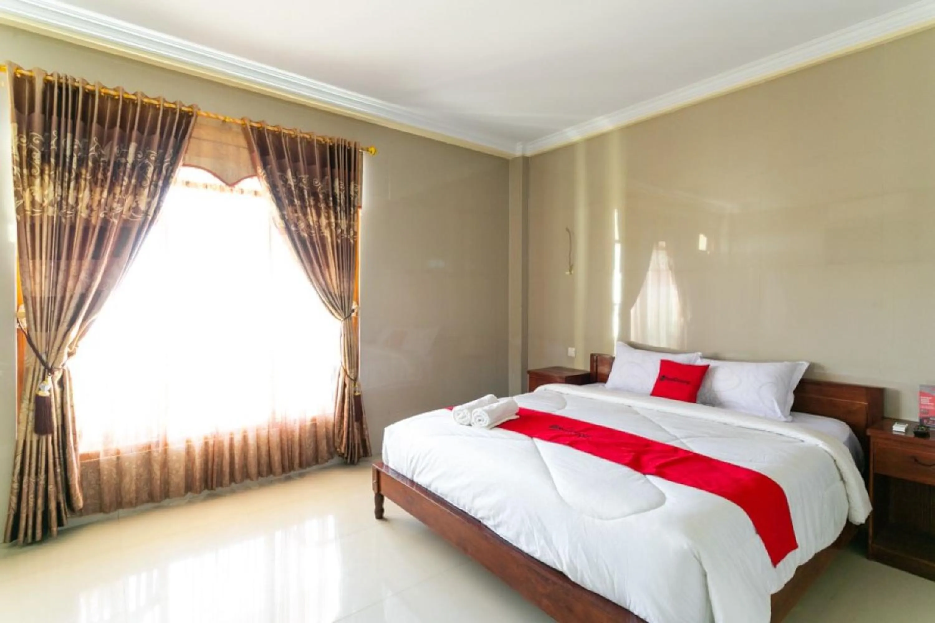 Bedroom, Bed in RedDoorz near Parangtritis Beach