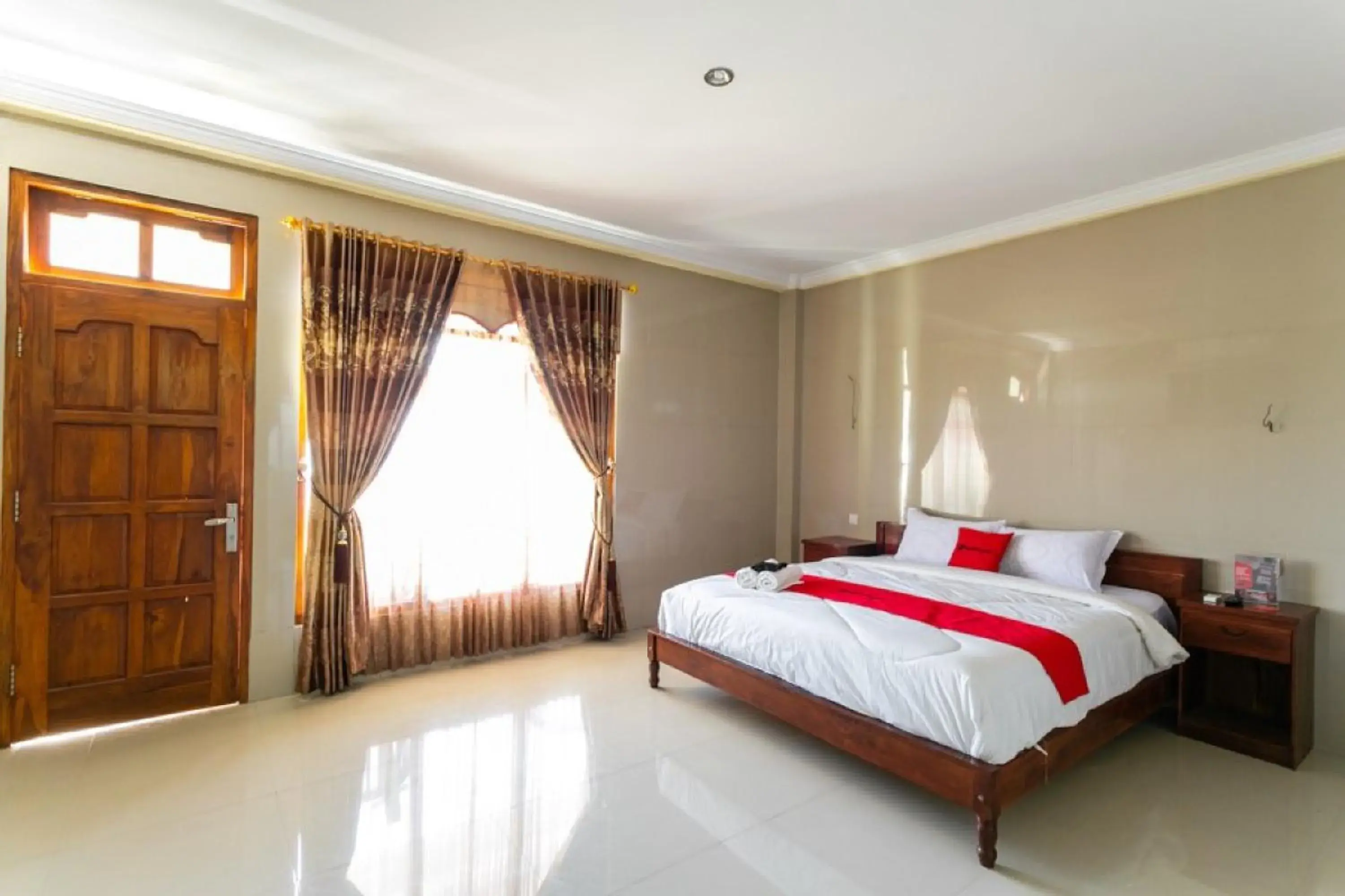 Bedroom, Bed in RedDoorz near Parangtritis Beach Bedroom, Bed in RedDoorz near Parangtritis Beach