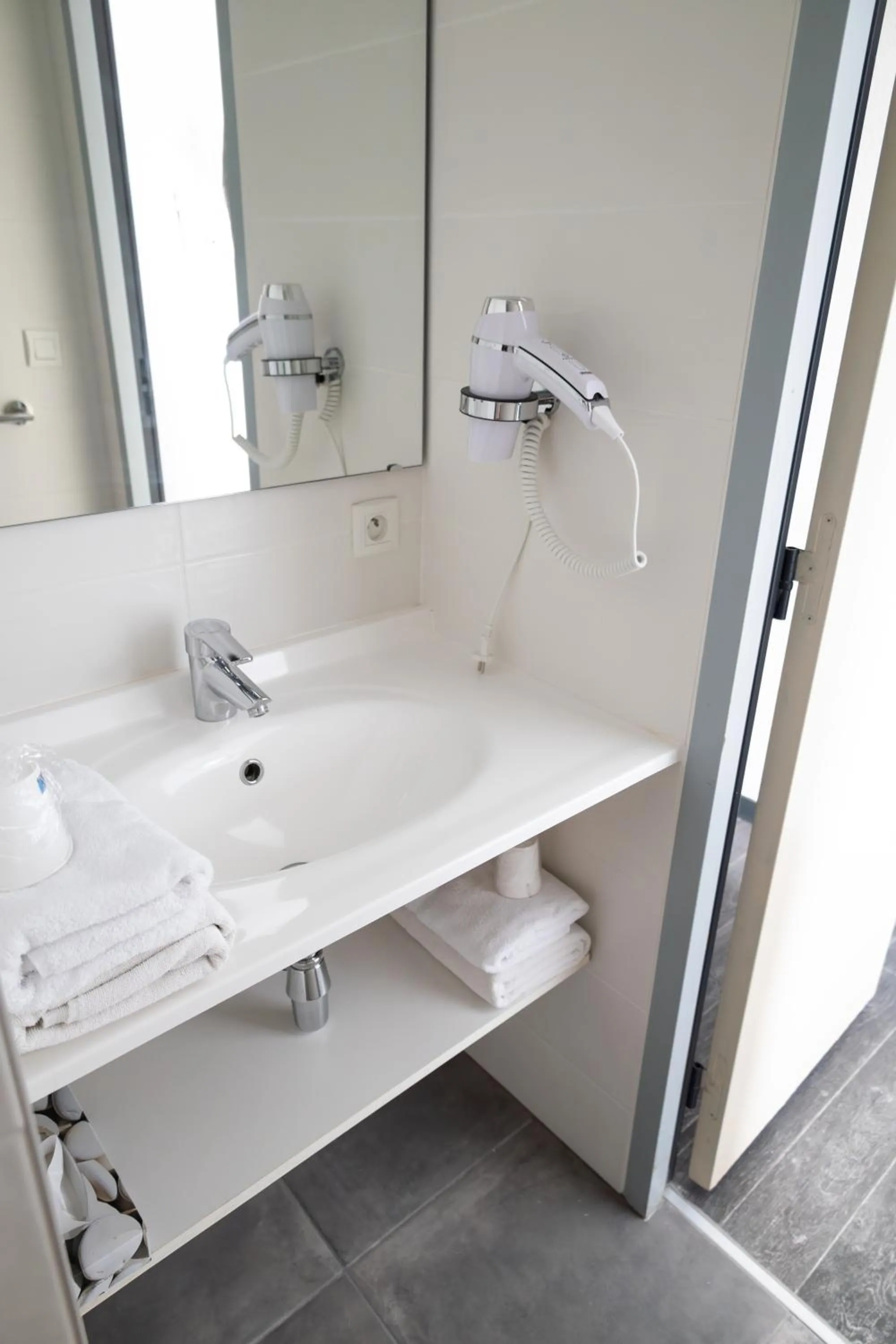 Brit Hotel Confort Saint-Lô