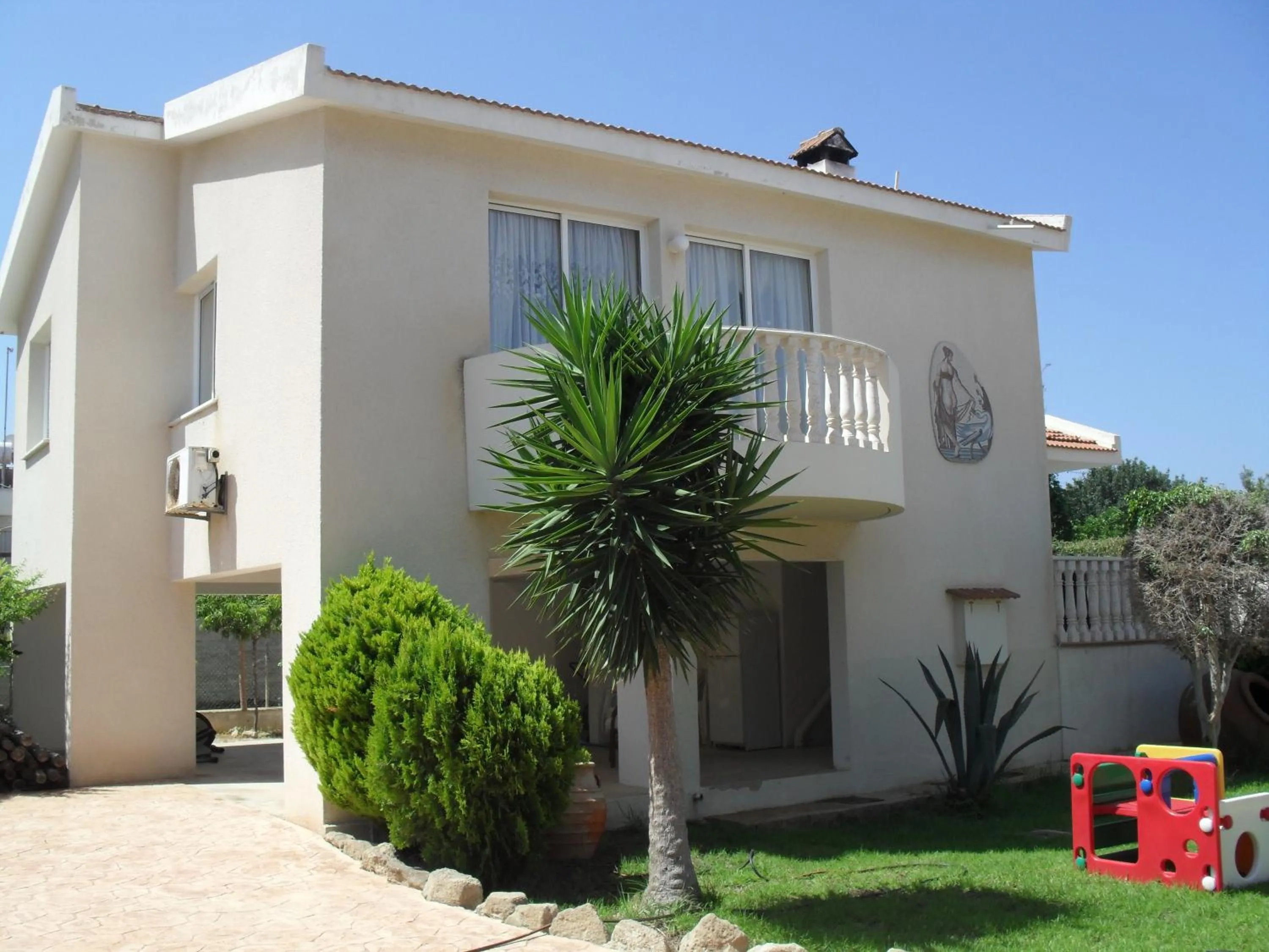 Property building in Villa Theodora