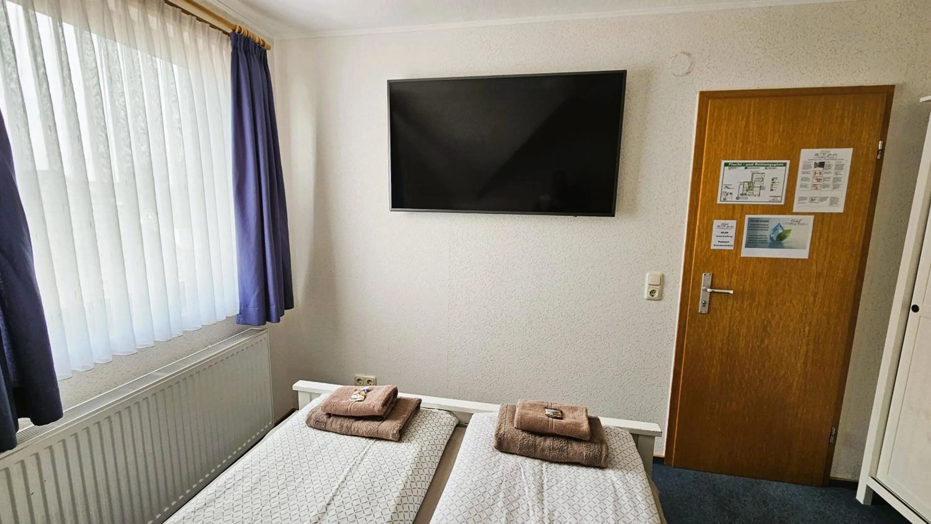 Bed in Hotel Dorfkrug Büsum