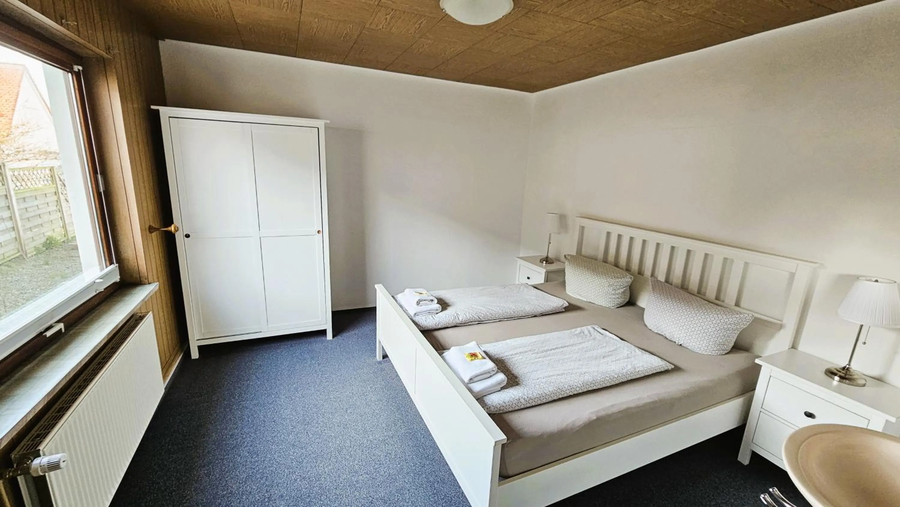 Bed in Hotel Dorfkrug Büsum