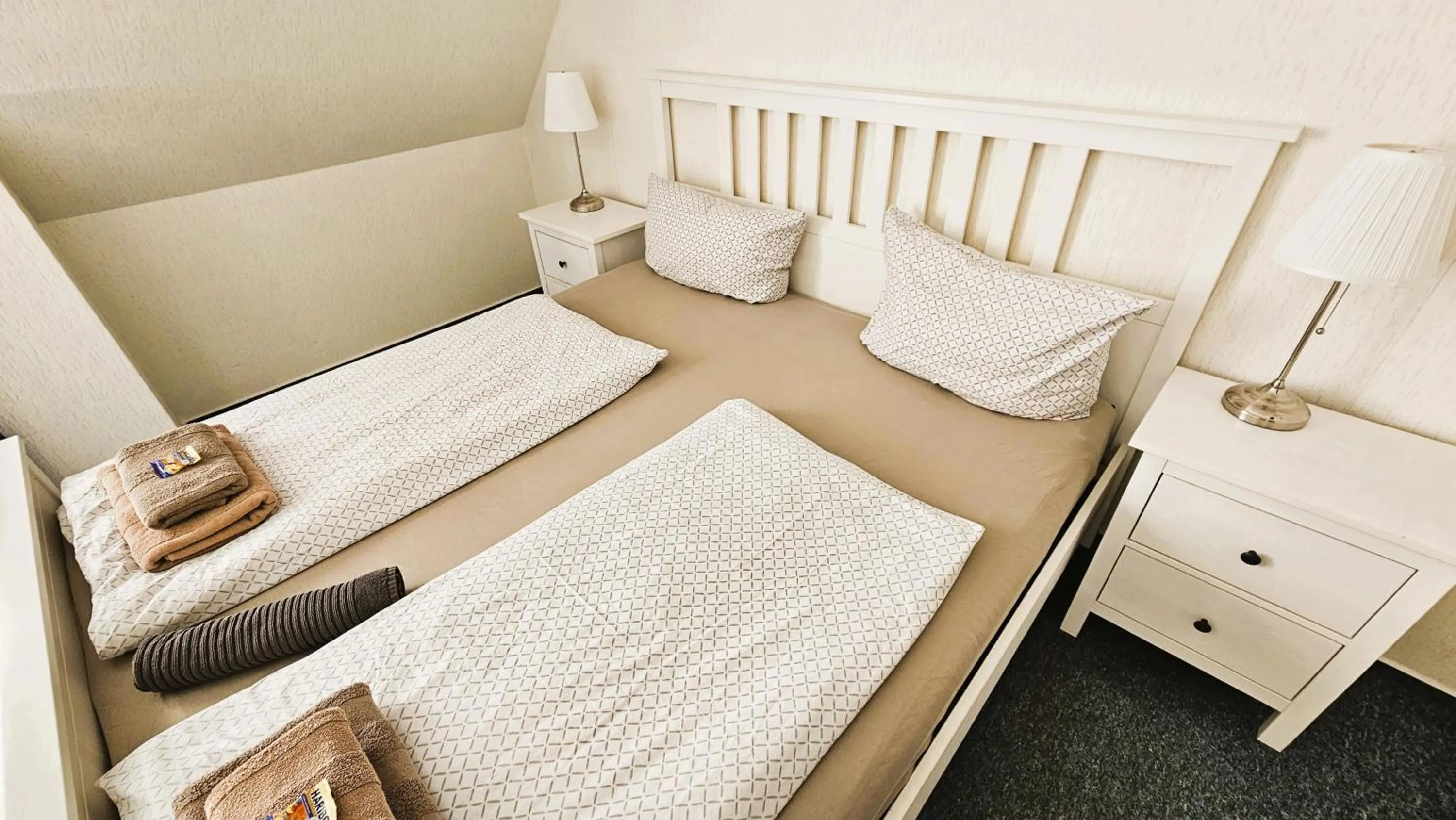 Bed in Hotel Dorfkrug Büsum