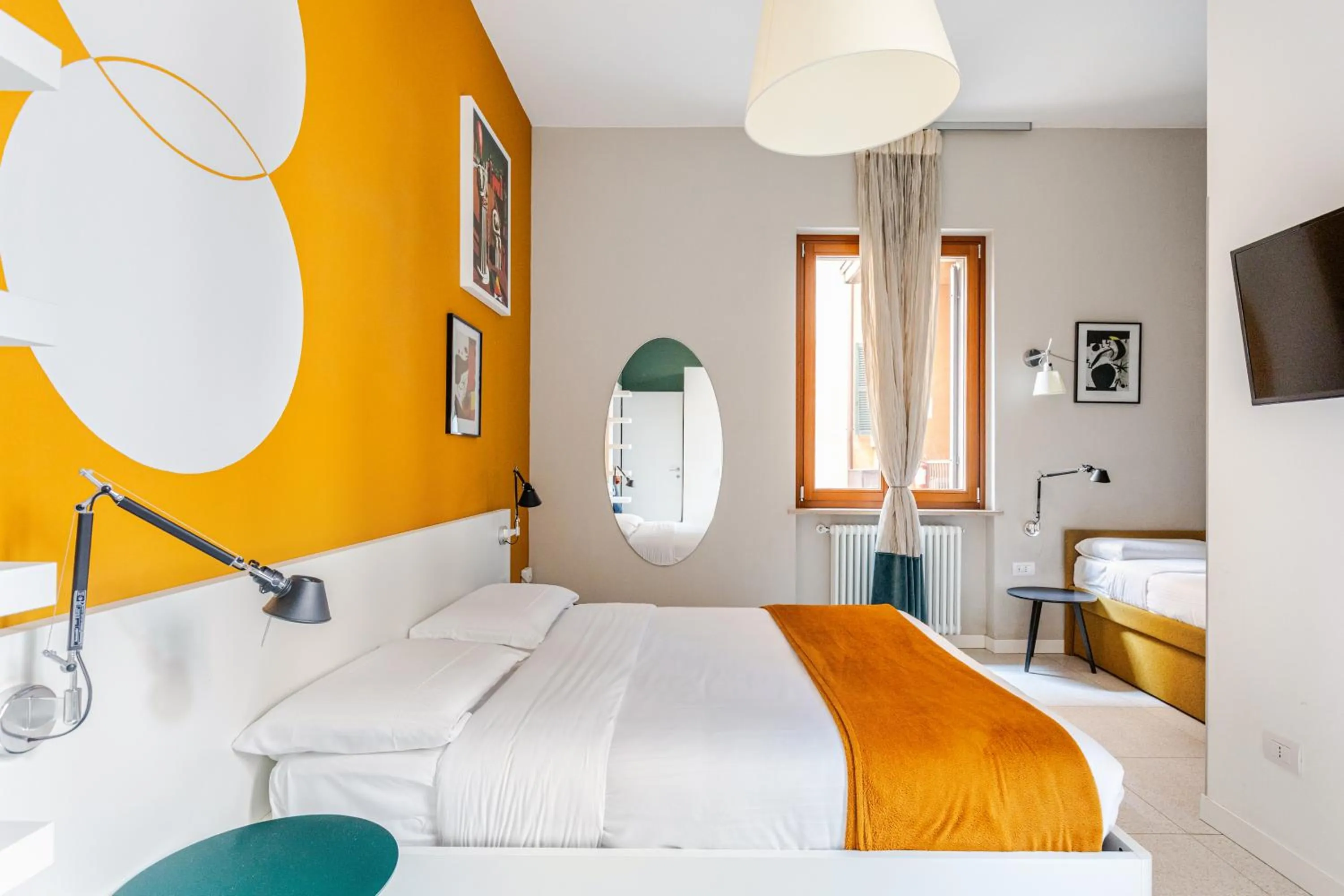 Bedroom, Bed in Truly Verona