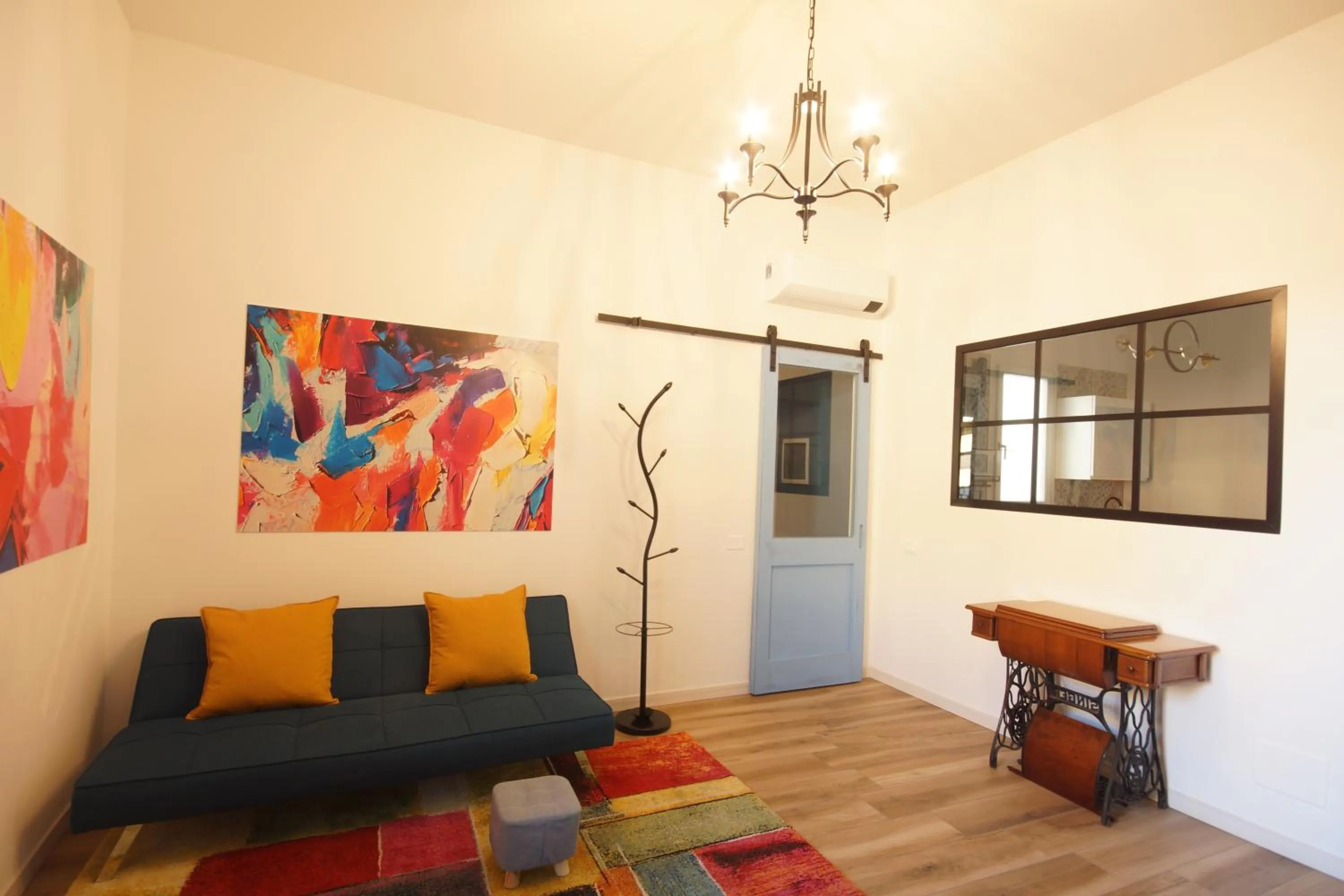 Living room in Truly Verona