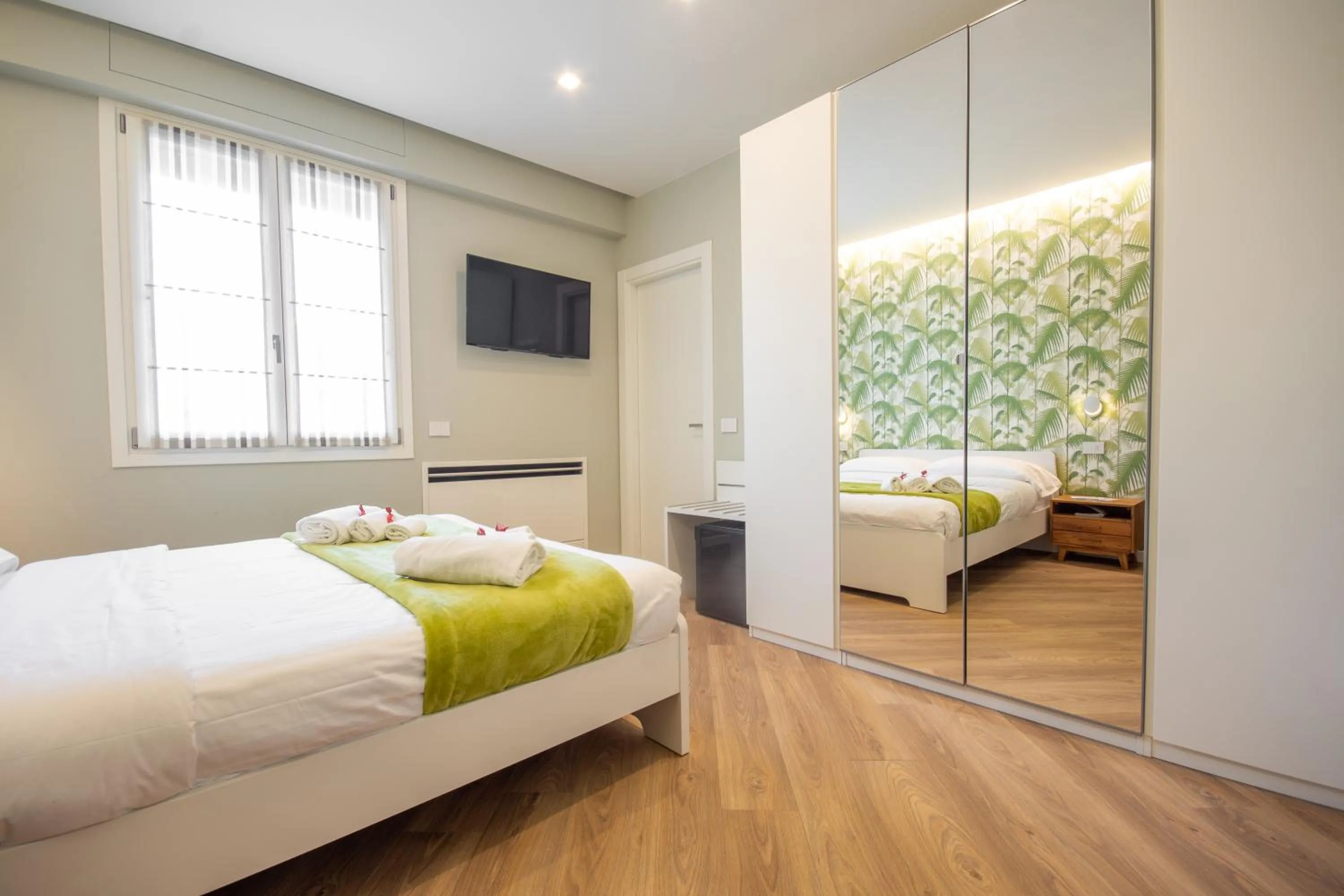 Photo of the whole room, Bed in Truly Verona