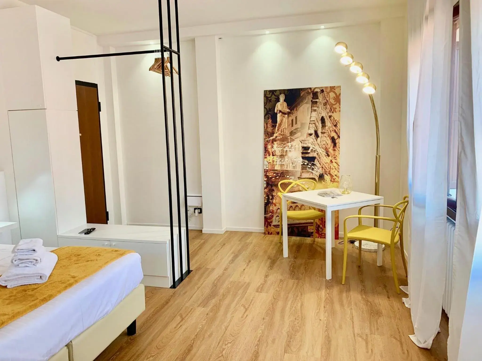 Standard Studio - Via Dietro Filippini 18 in Truly Verona Standard Studio - Via Dietro Filippini 18 in Truly Verona