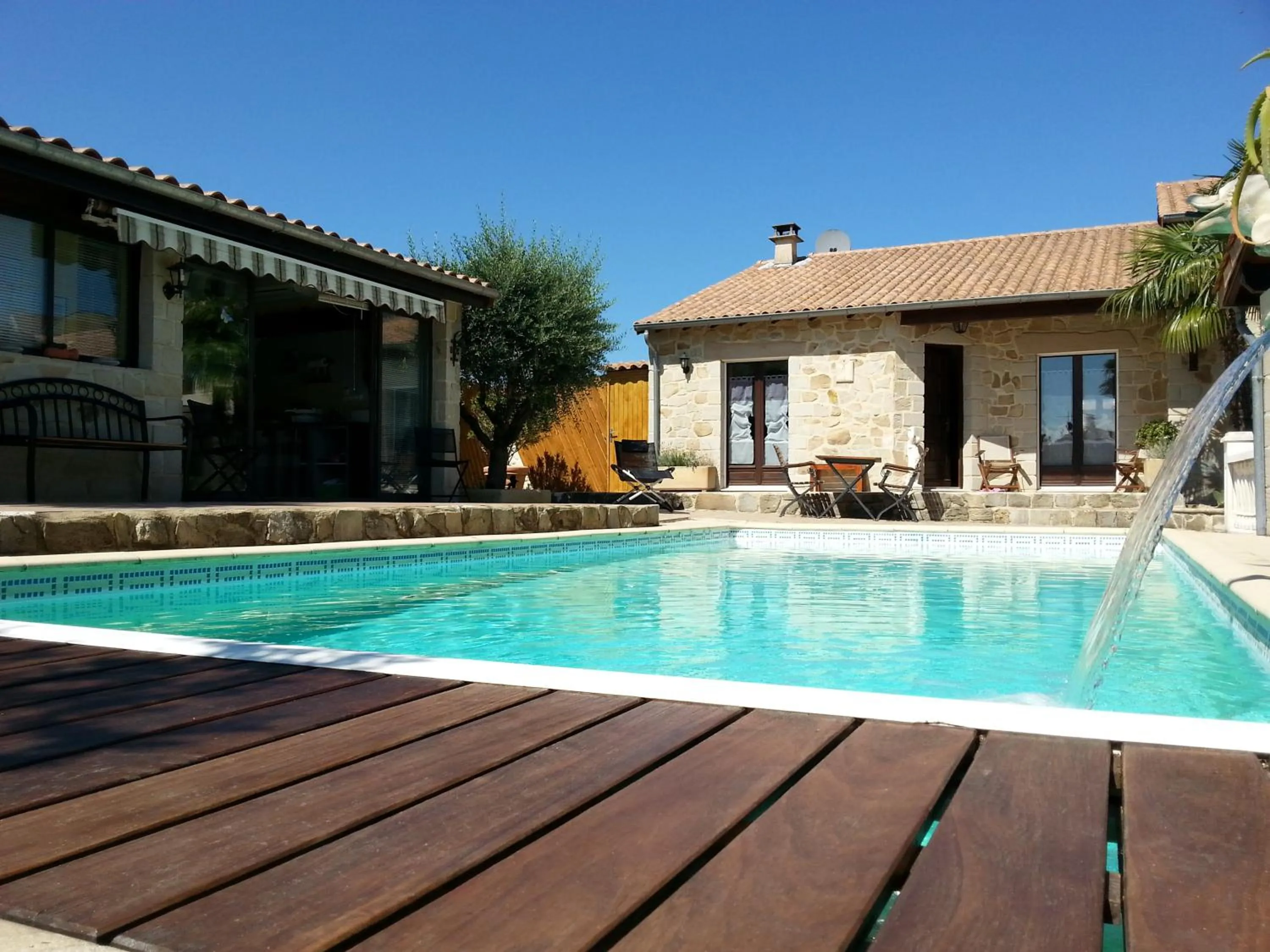 Pool view in Villa Escandia