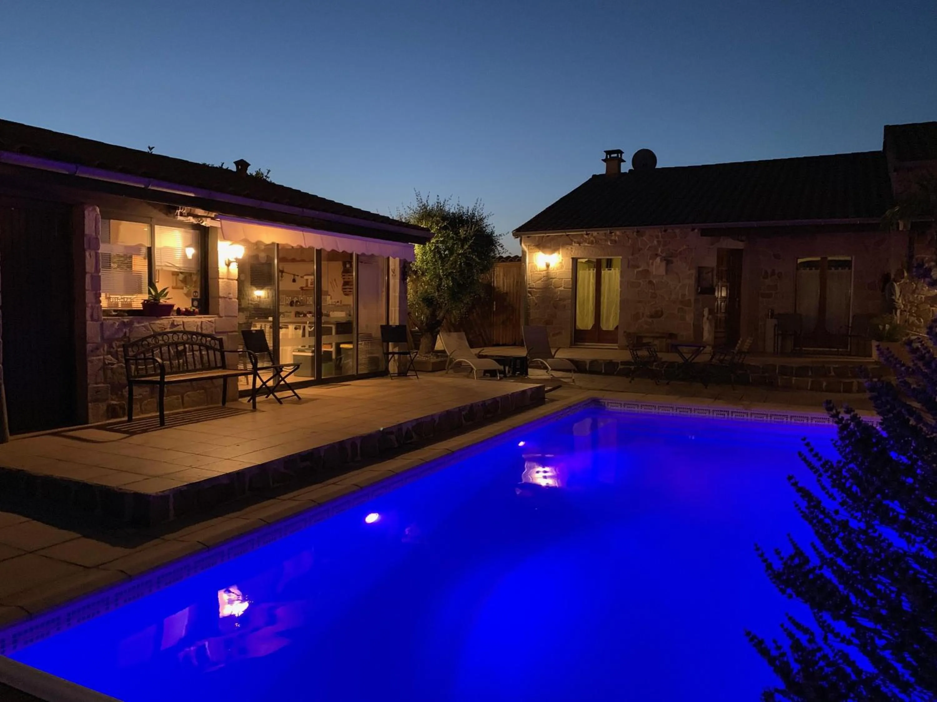 Swimming pool in Villa Escandia