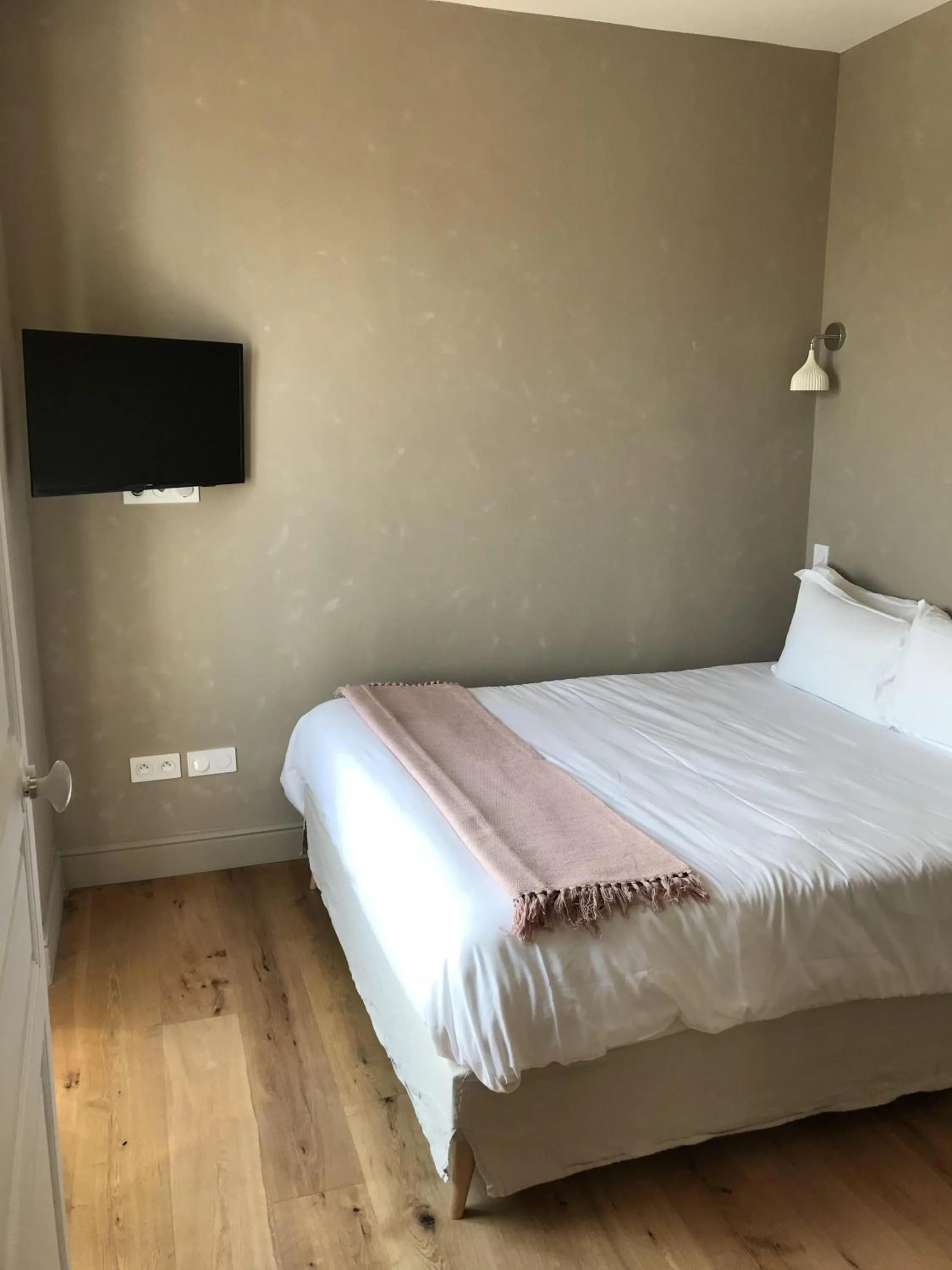 Bedroom, Bed in Les Terrasses de Padoue