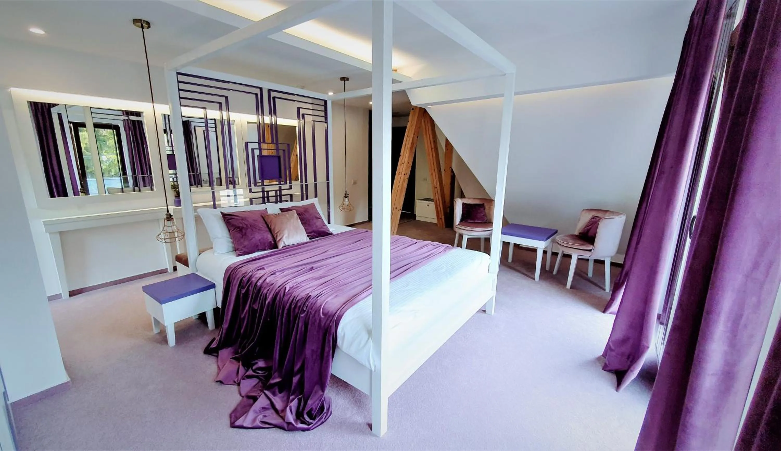 Photo of the whole room, Bed in Casa Varful Cu Dor