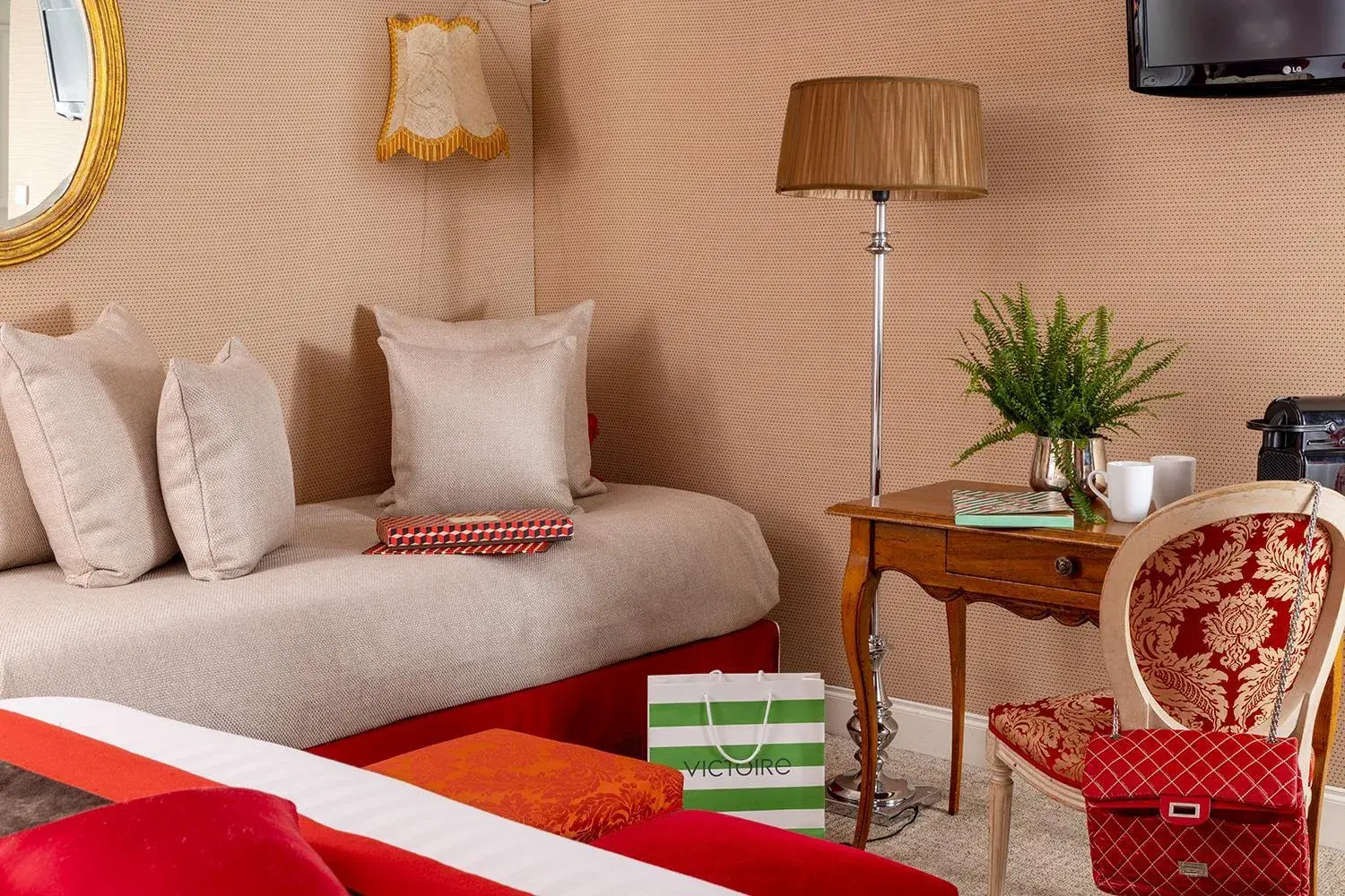 Bed in Hotel De Seine Bed in Hotel De Seine