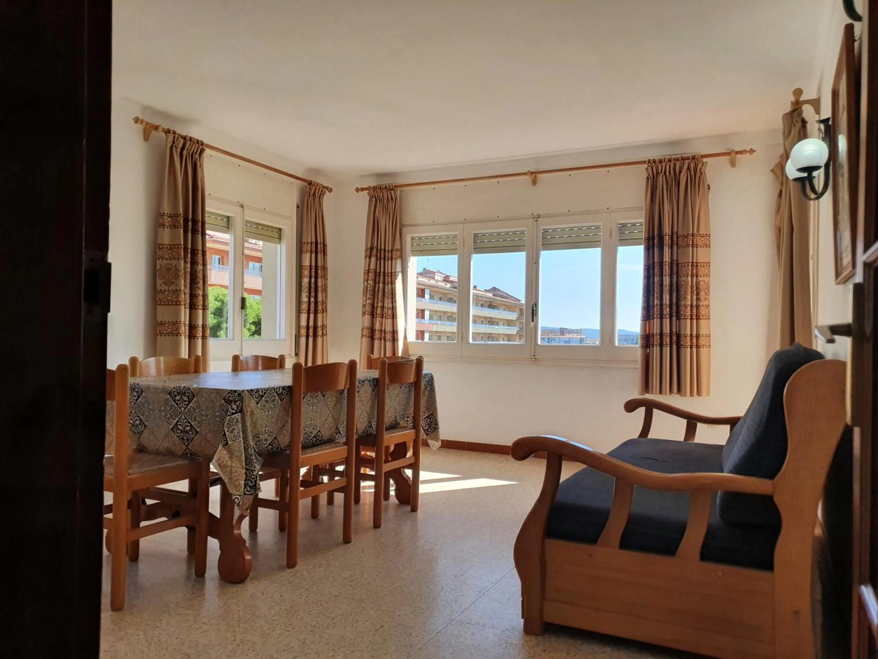 Dining area in Payet Apartments