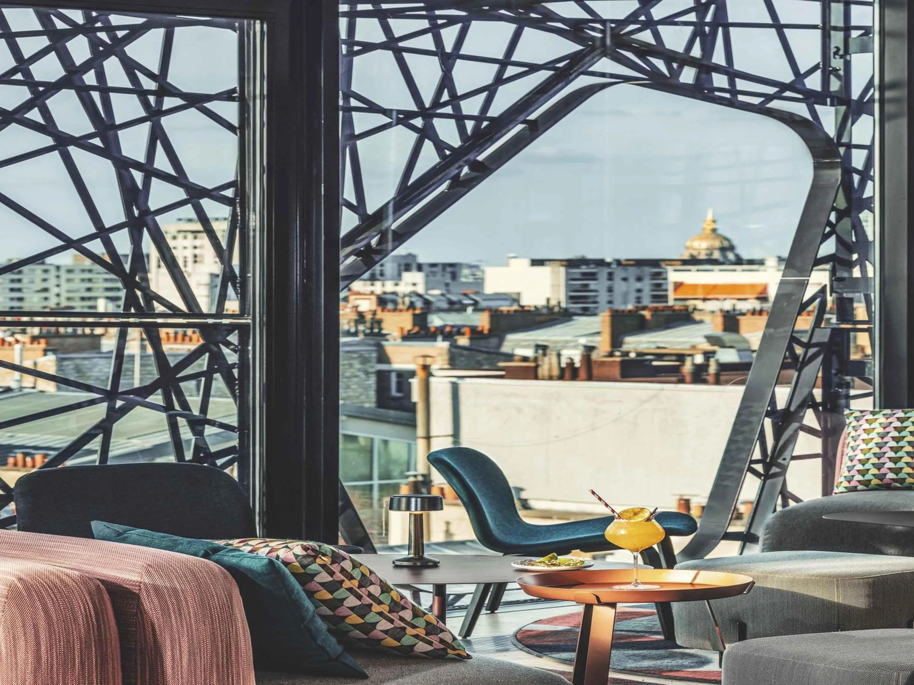 Lounge or bar in Novotel Paris Vaugirard Montparnasse