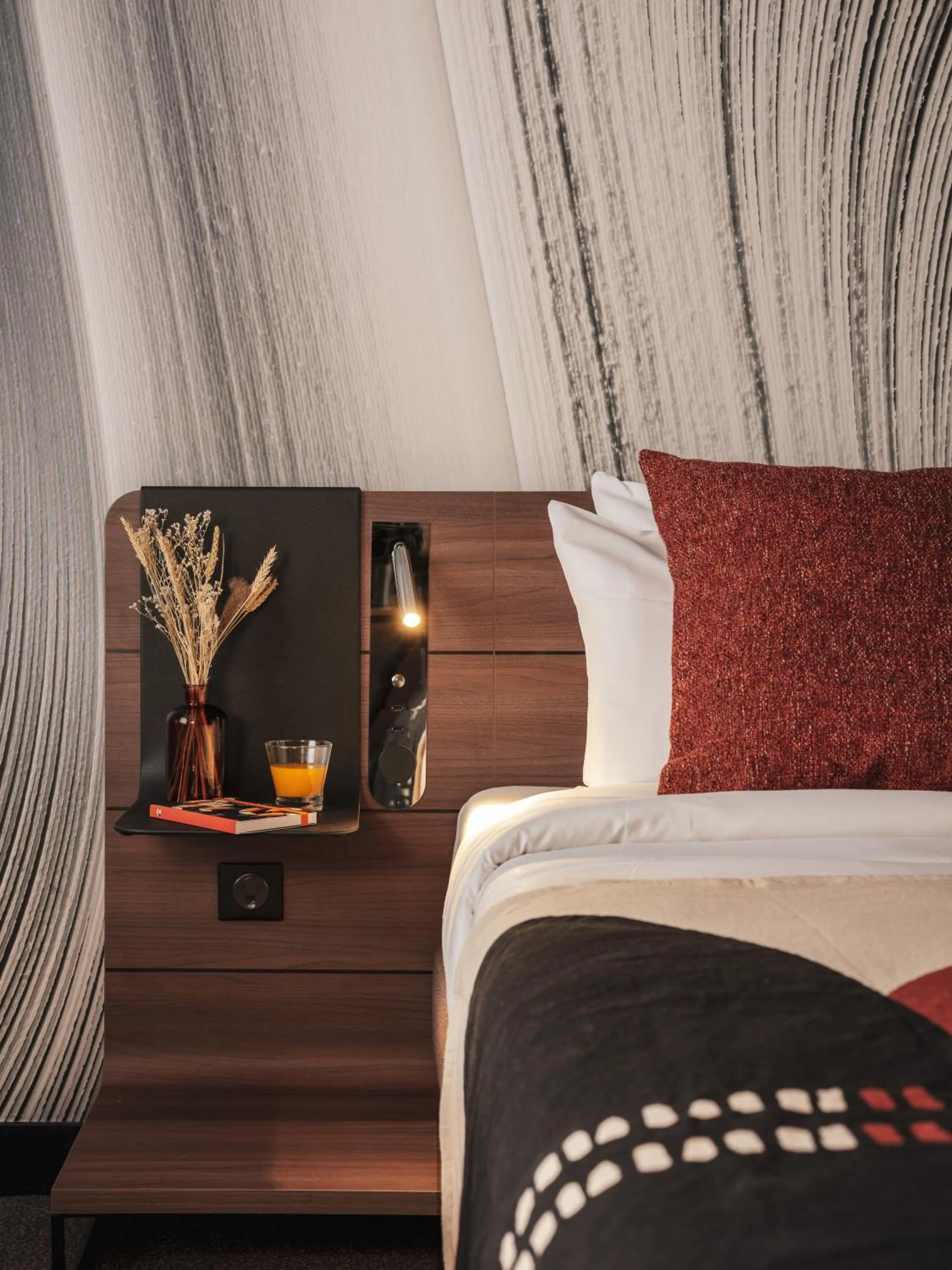 Bed in Novotel Paris Vaugirard Montparnasse