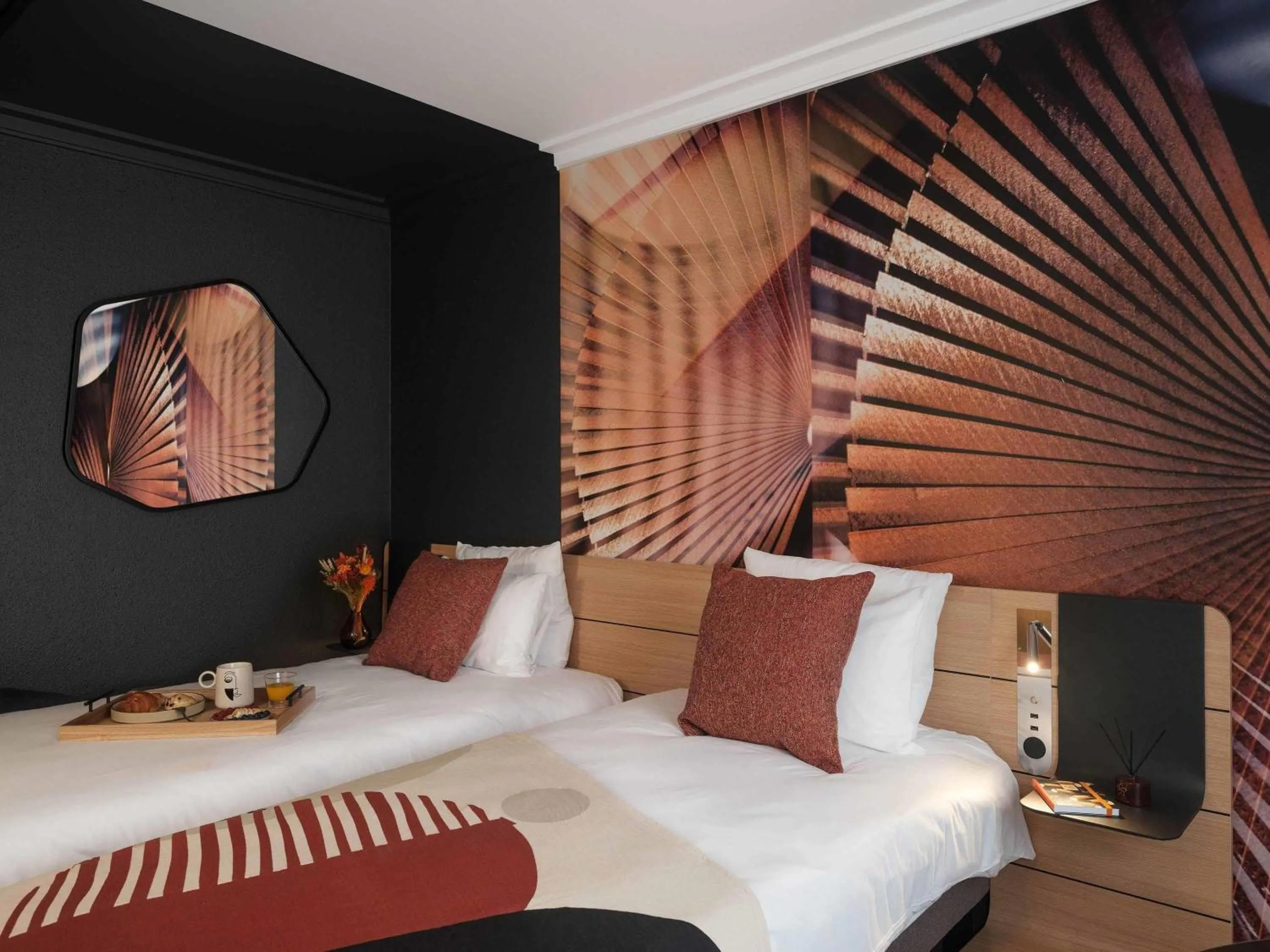Bedroom, Bed in Novotel Paris Vaugirard Montparnasse