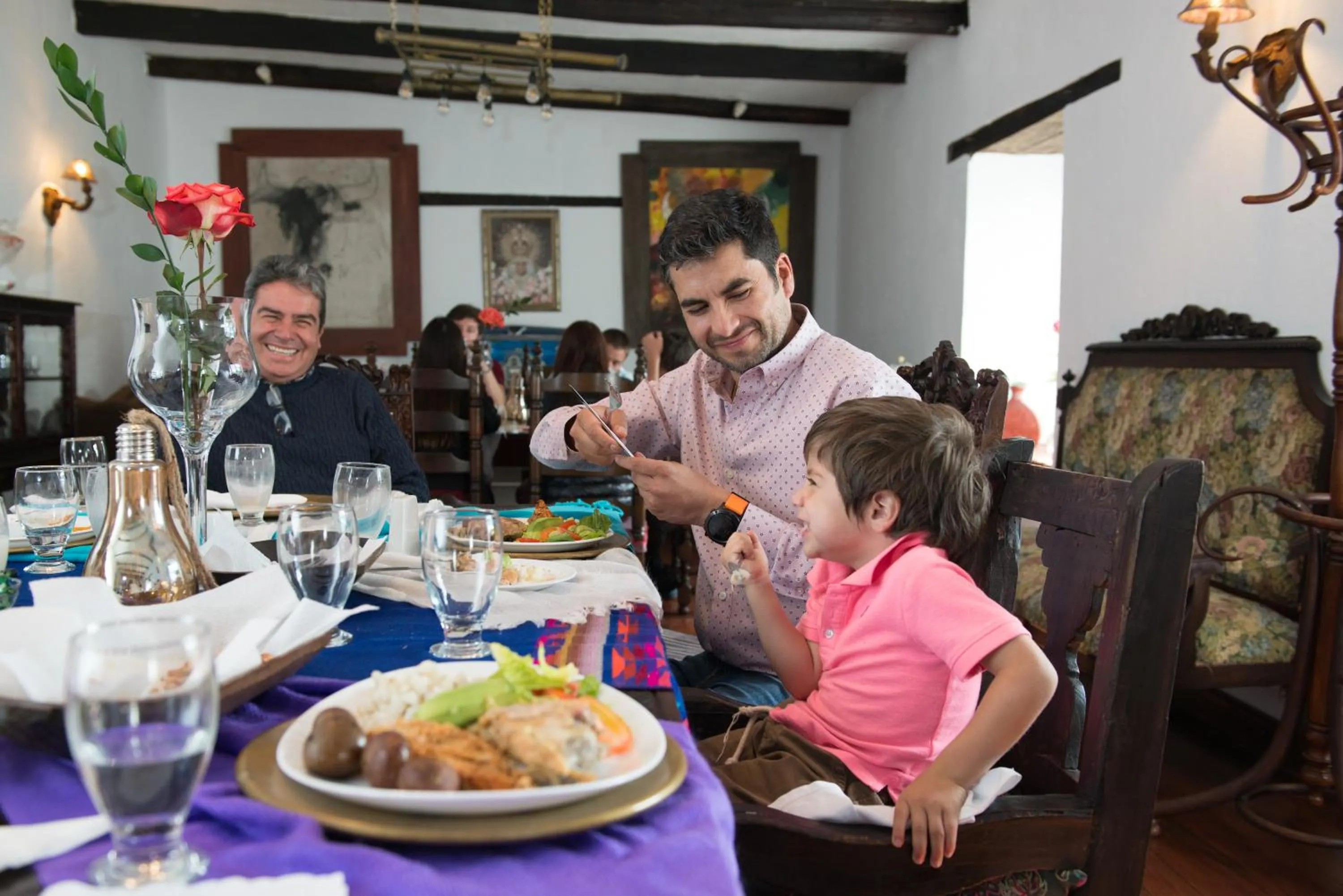 Restaurant/places to eat in Hotel Boutique Casa de Hacienda Su Merced