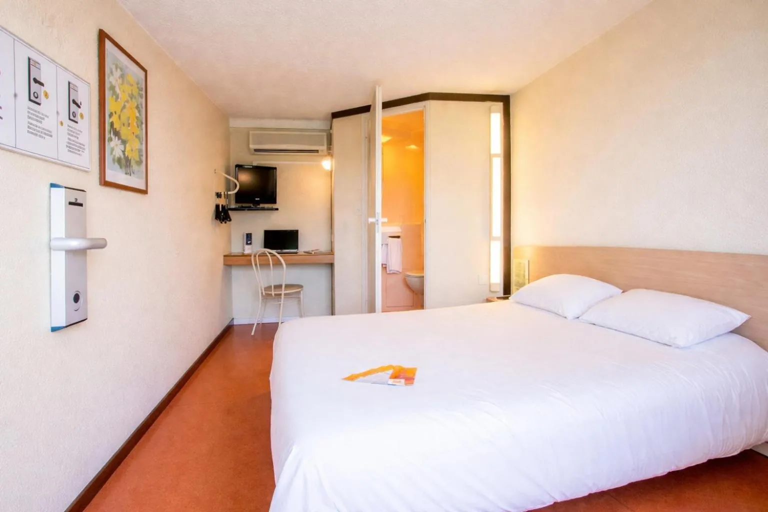 Bed in Première Classe Clermont Ferrand Nord