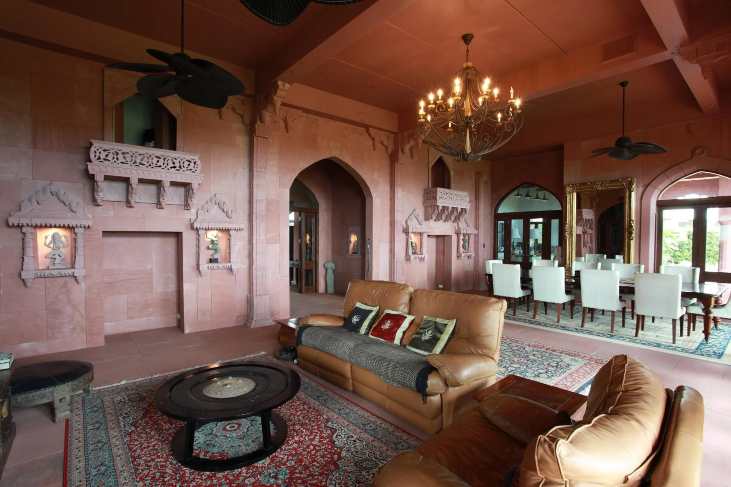 Living room in Jodha Bai Retreat
