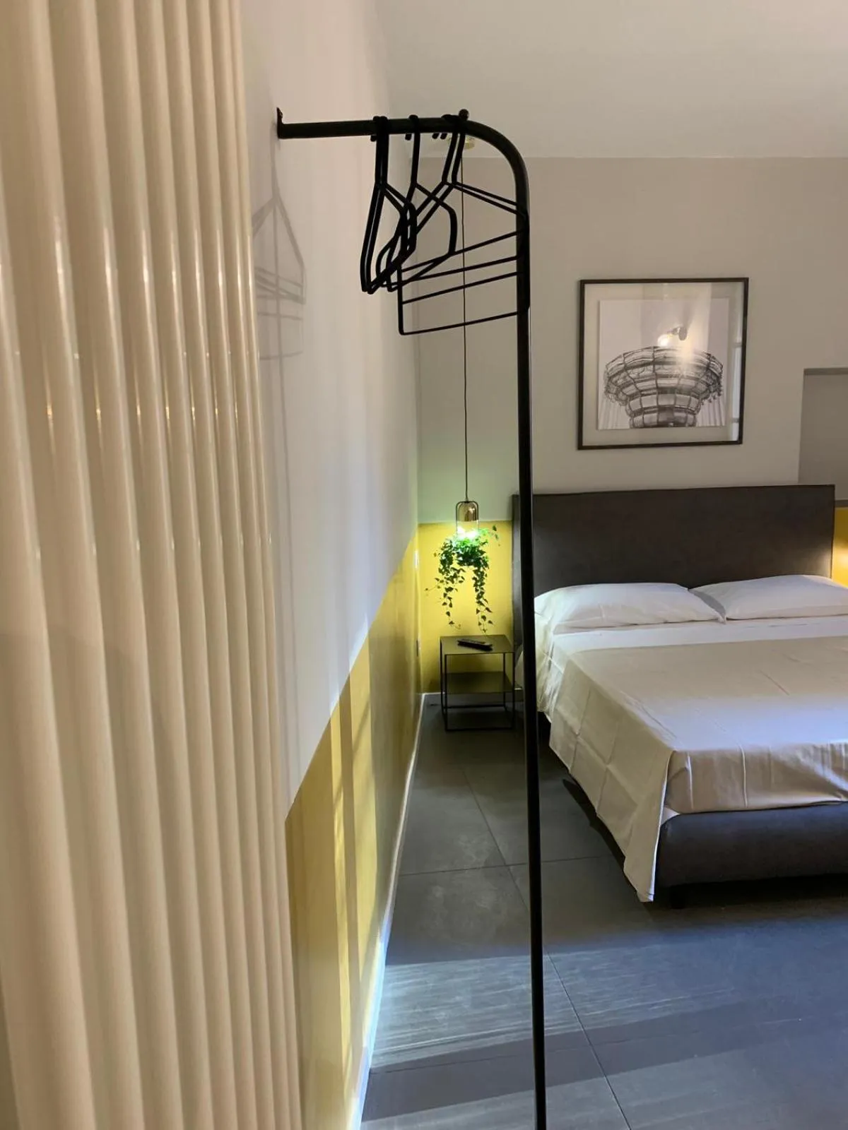 Bed in Cavour Urban Rooms by GHOR