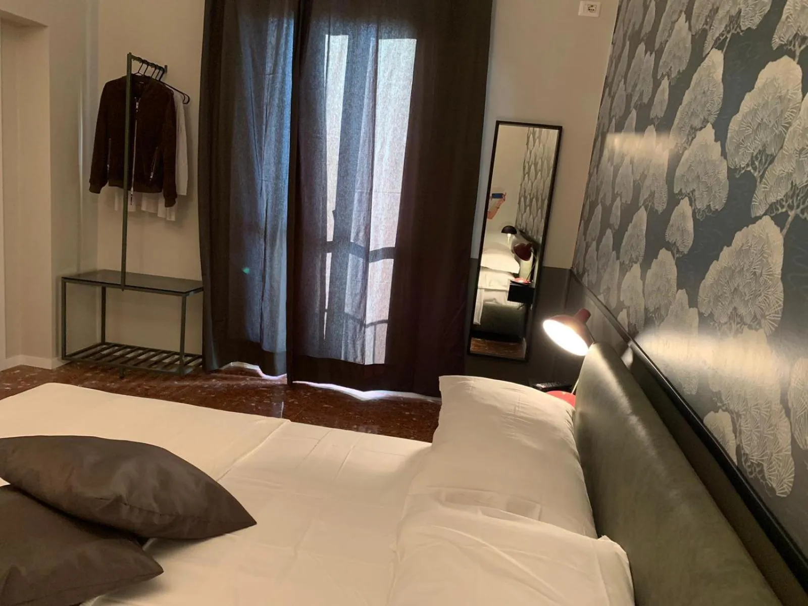 Bed in Cavour Urban Rooms by GHOR