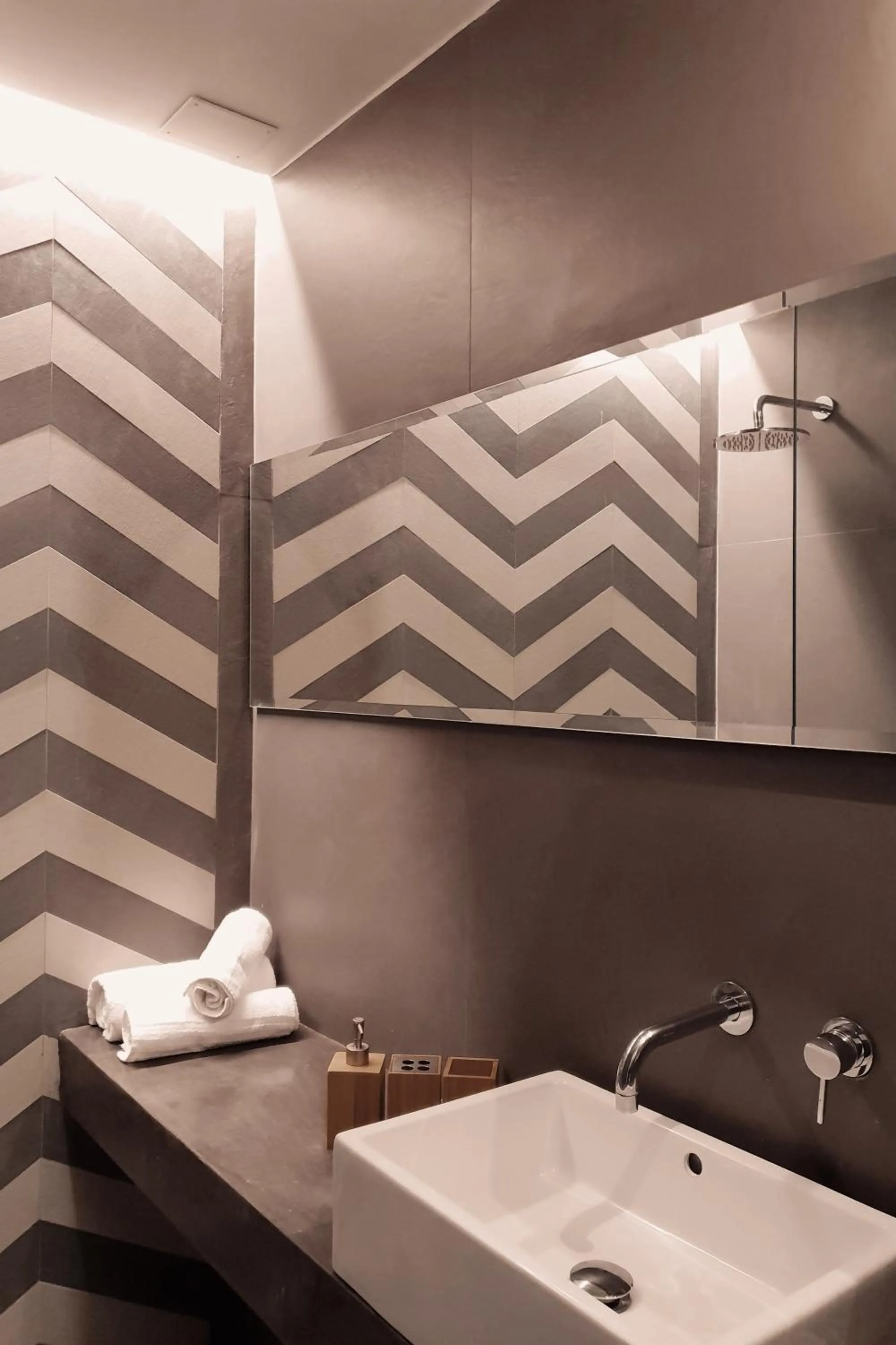 Cavour Urban Rooms by GHOR