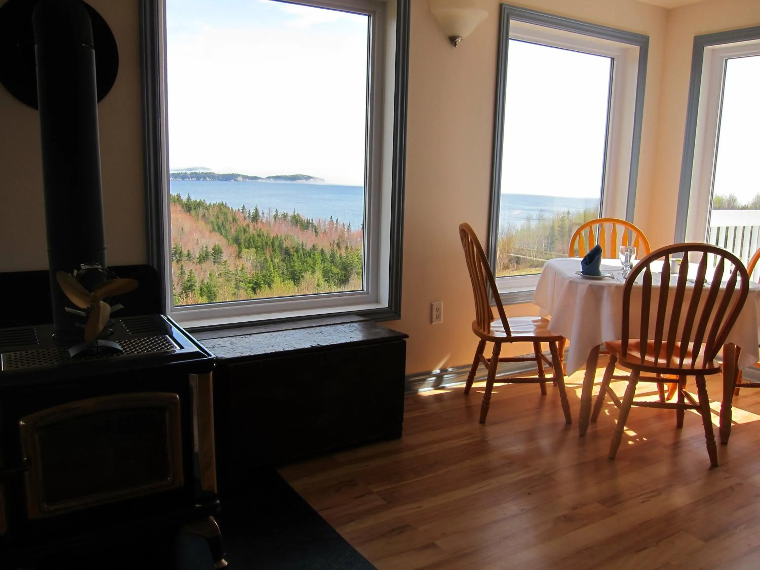 Restaurant/places to eat in Castle Rock Country Inn