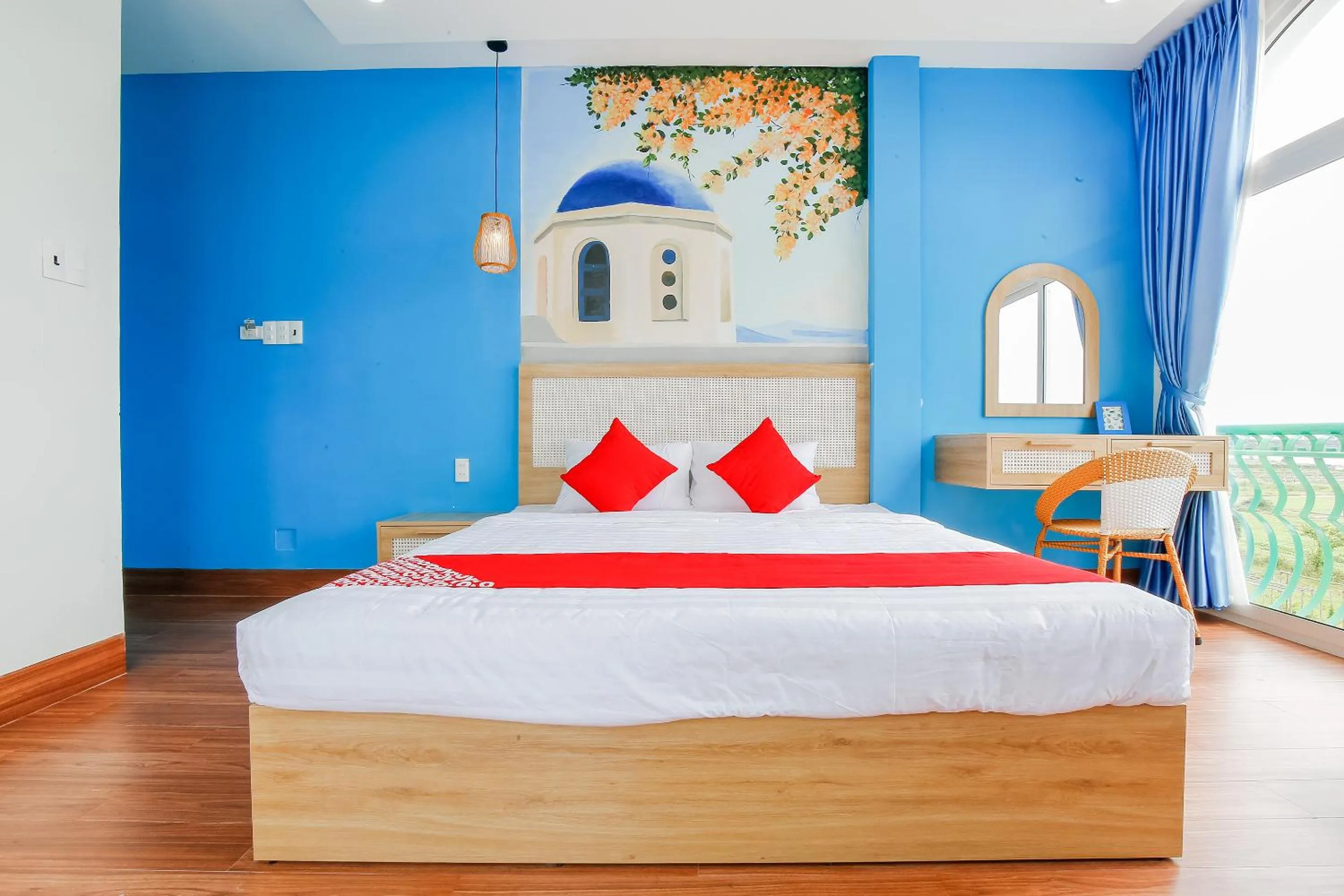 Photo of the whole room, Bed in Santorini House and Coffee