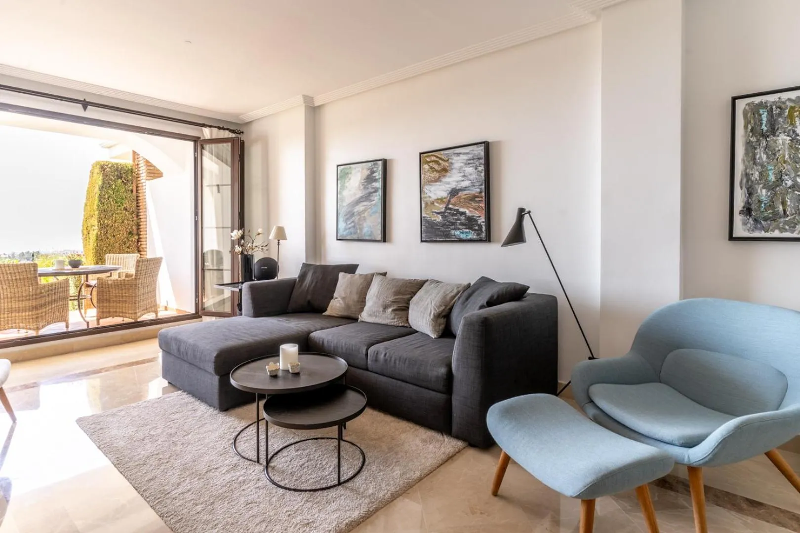 Living room in LOS ARQUEROS GOLF APARTMENTS