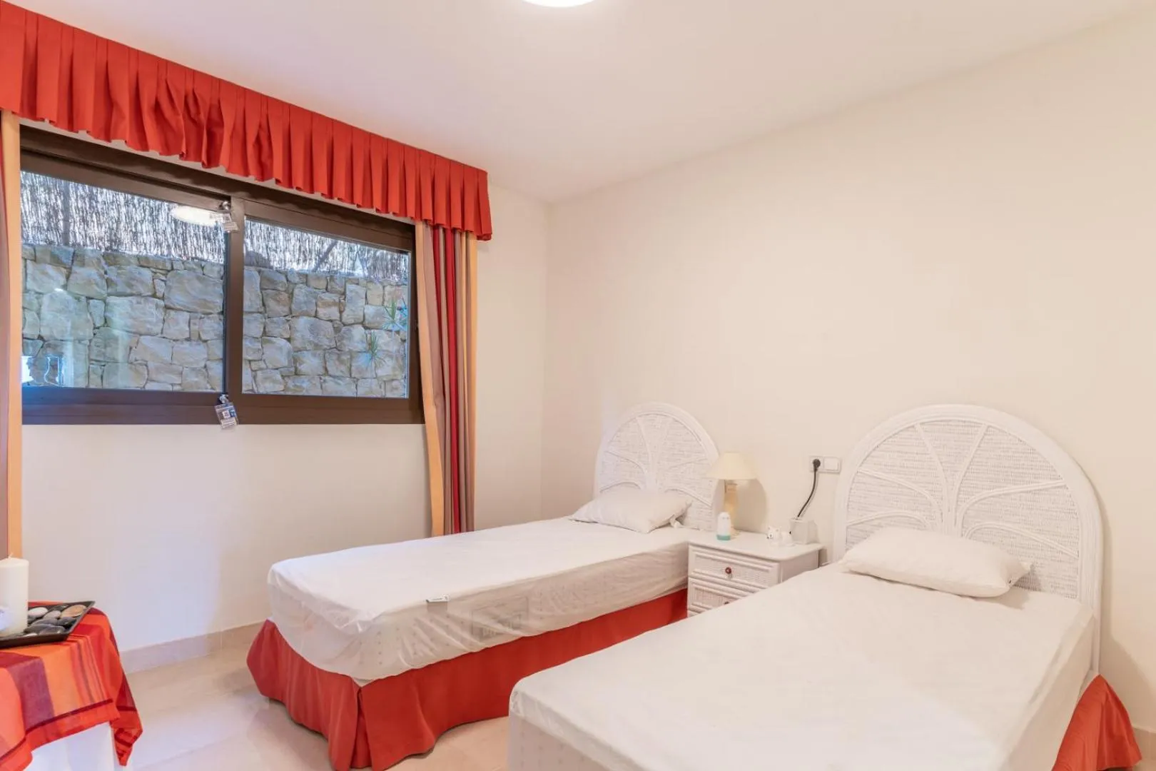 Bedroom, Bed in LOS ARQUEROS GOLF APARTMENTS