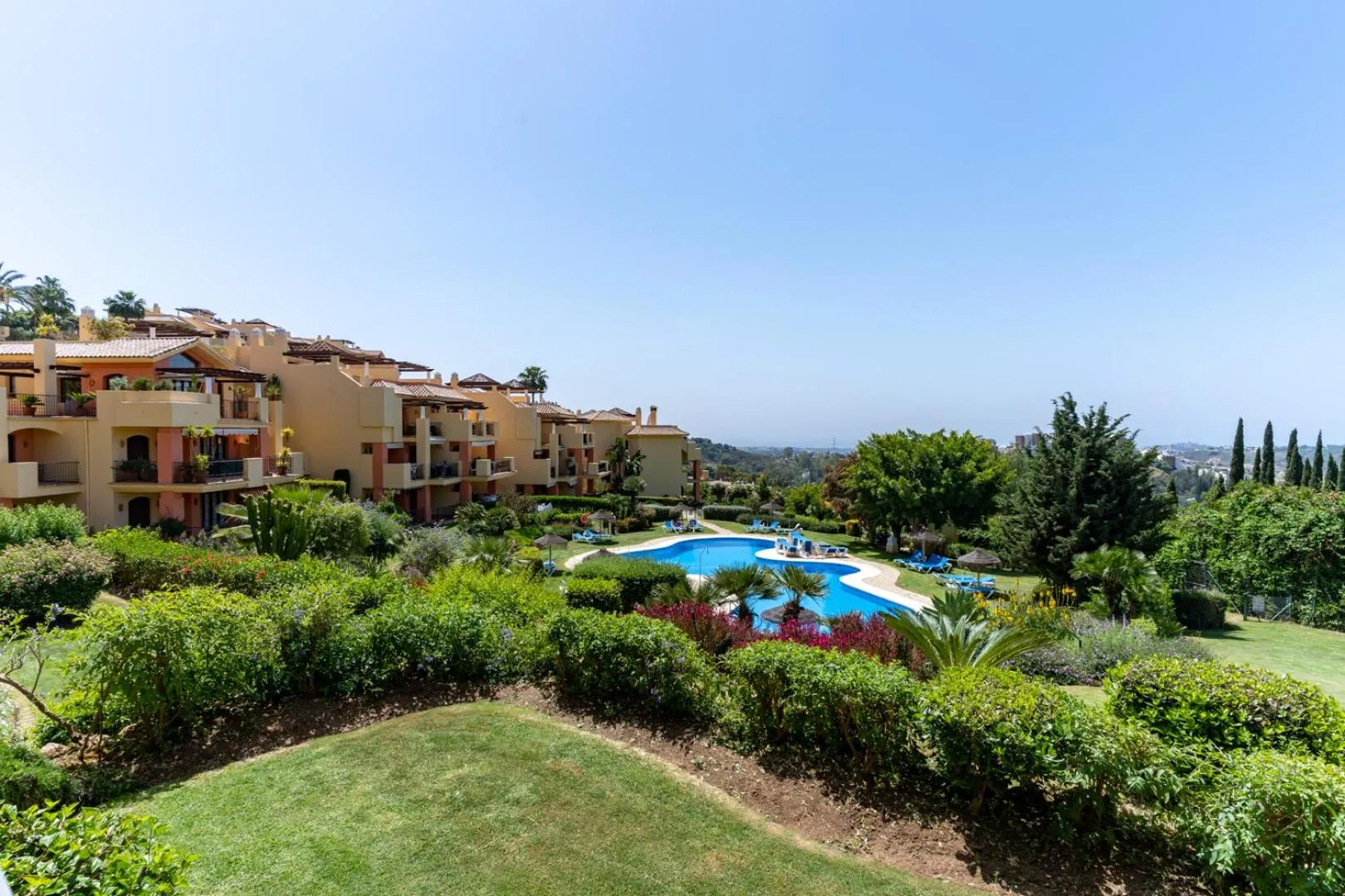 Pool view in LOS ARQUEROS GOLF APARTMENTS