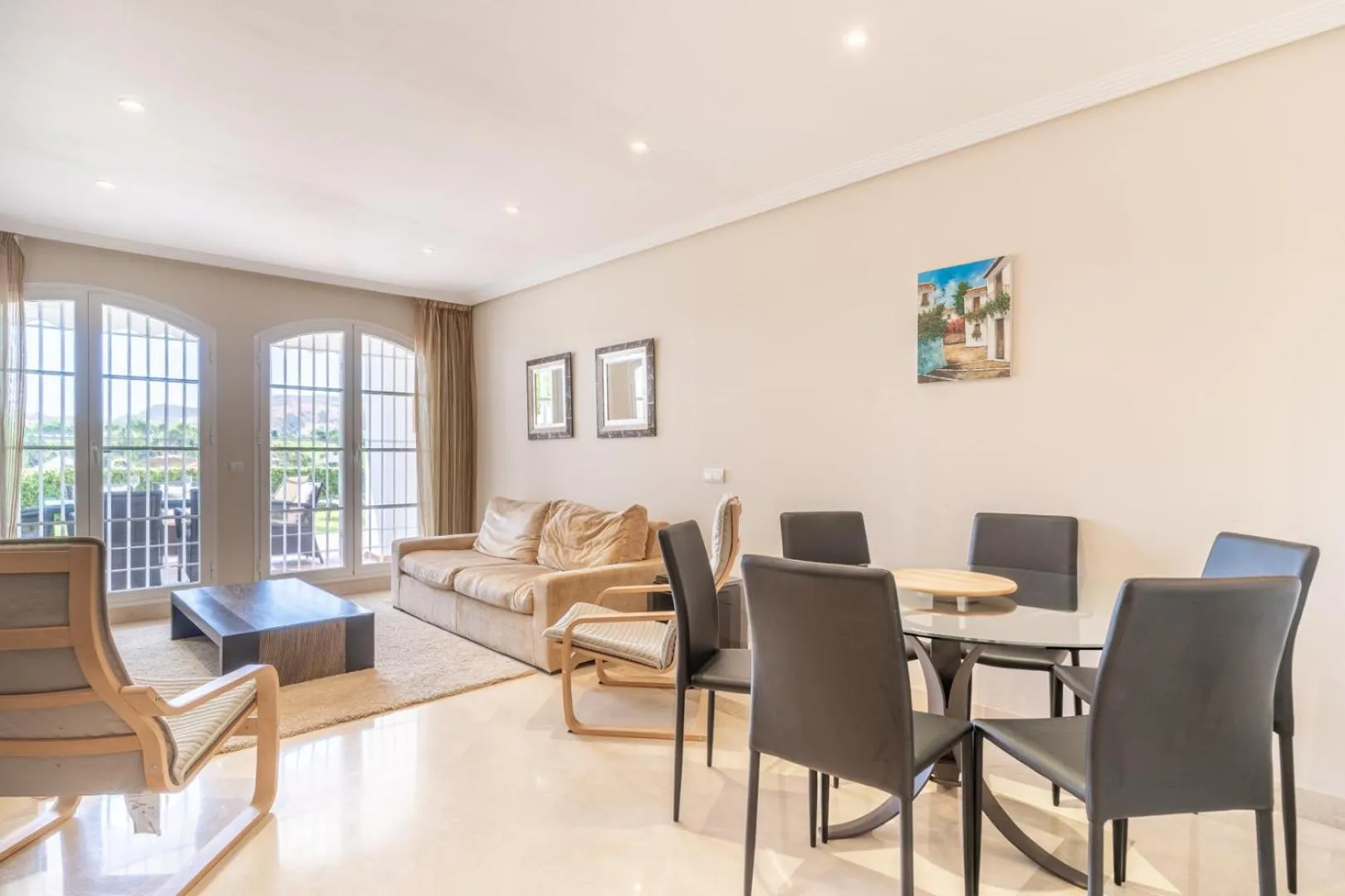 Living room in LOS ARQUEROS GOLF APARTMENTS