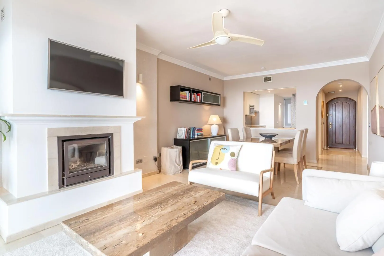 Living room in LOS ARQUEROS GOLF APARTMENTS