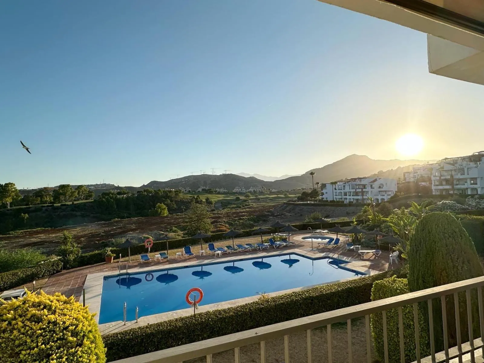 LOS ARQUEROS GOLF APARTMENTS