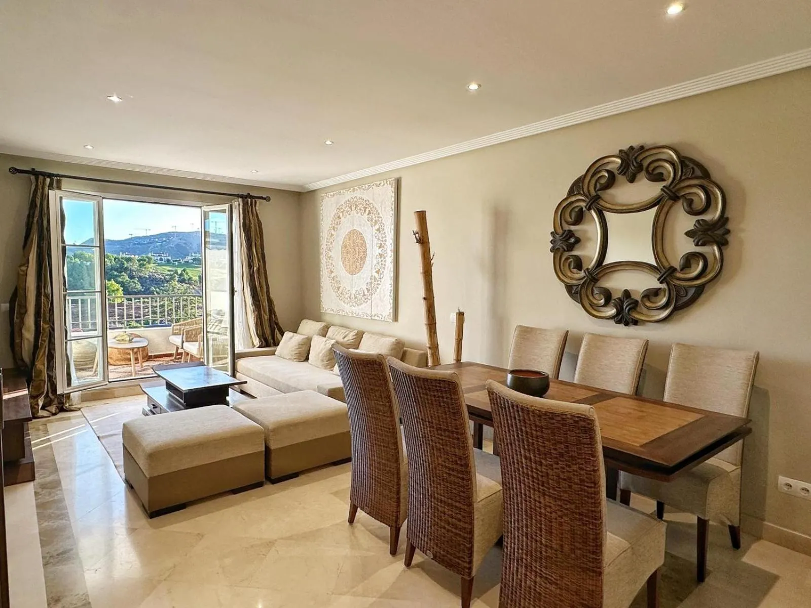 LOS ARQUEROS GOLF APARTMENTS